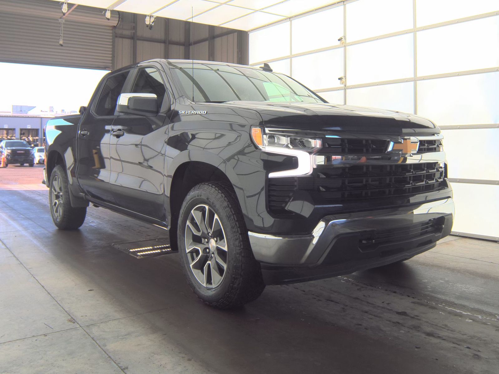 2023 Chevrolet Silverado 1500 LT AWD