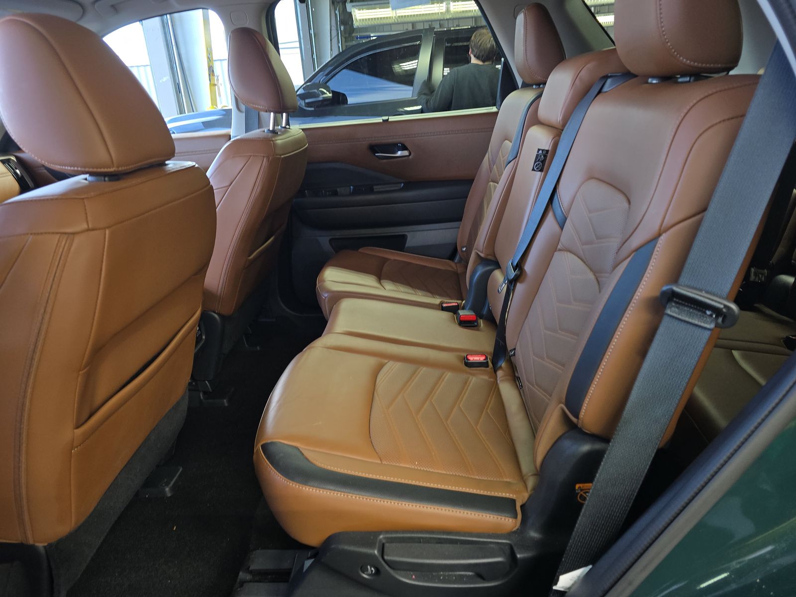 2024 Nissan Pathfinder Platinum FWD