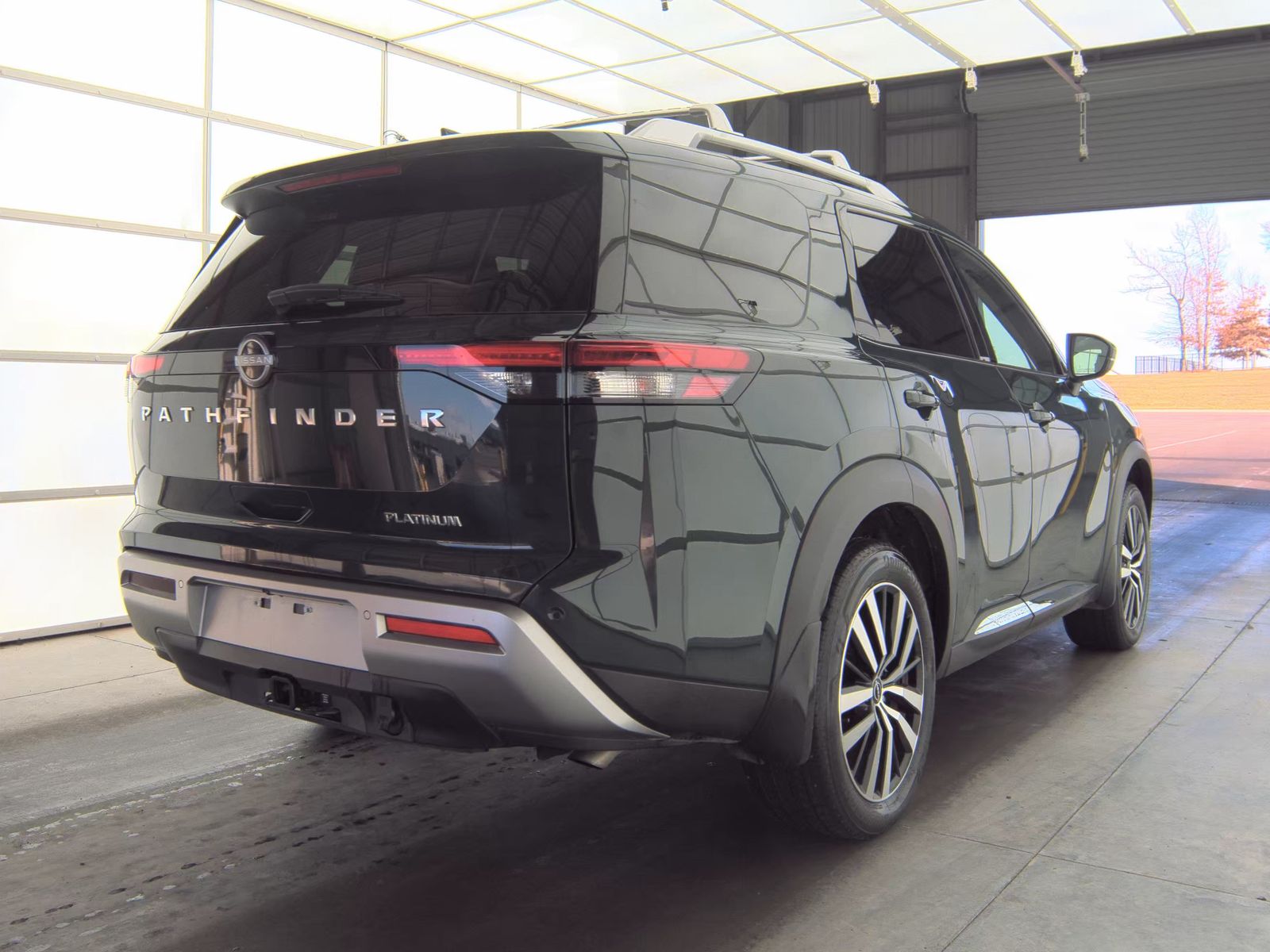 2024 Nissan Pathfinder Platinum FWD