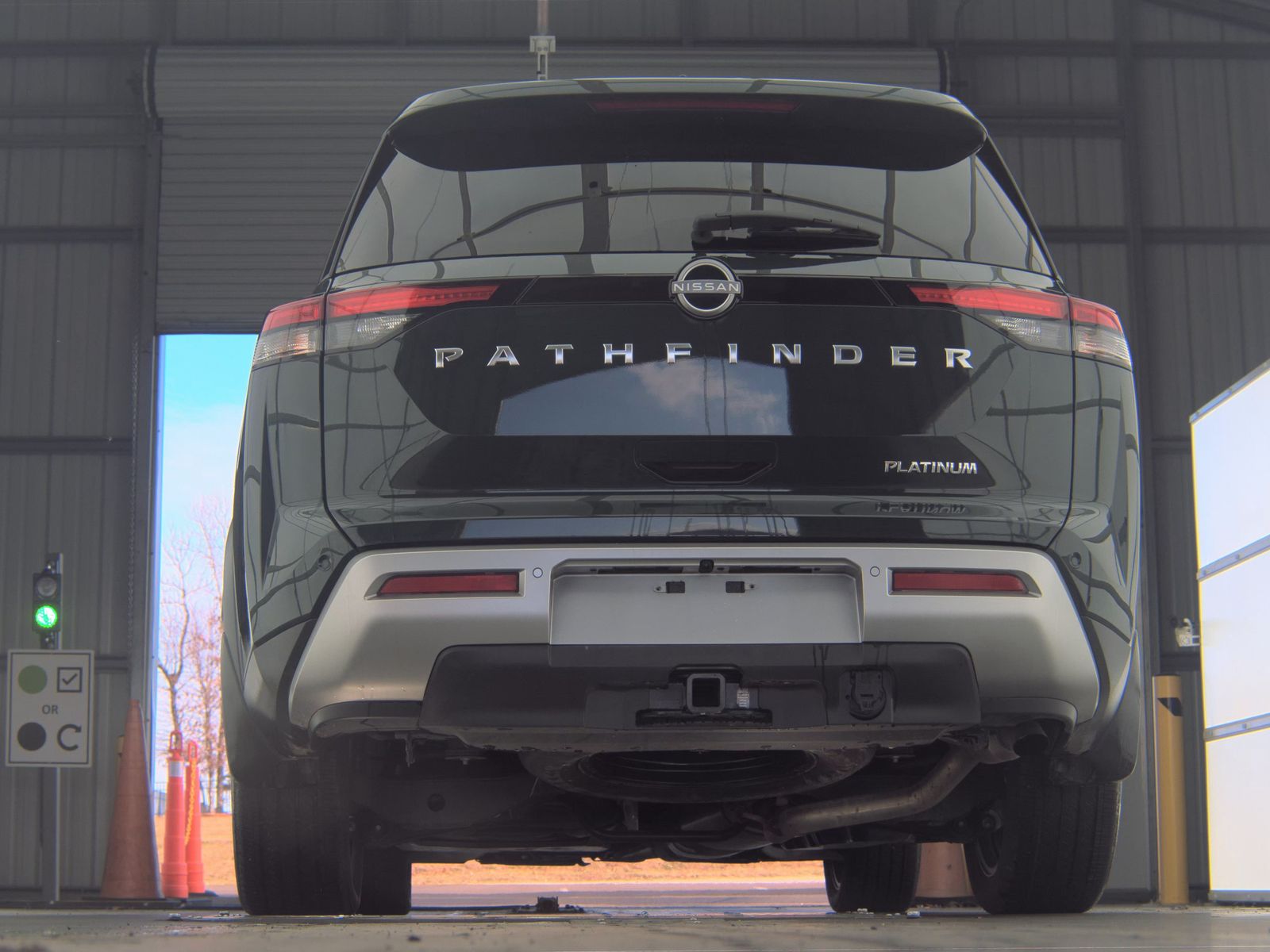 2024 Nissan Pathfinder Platinum FWD