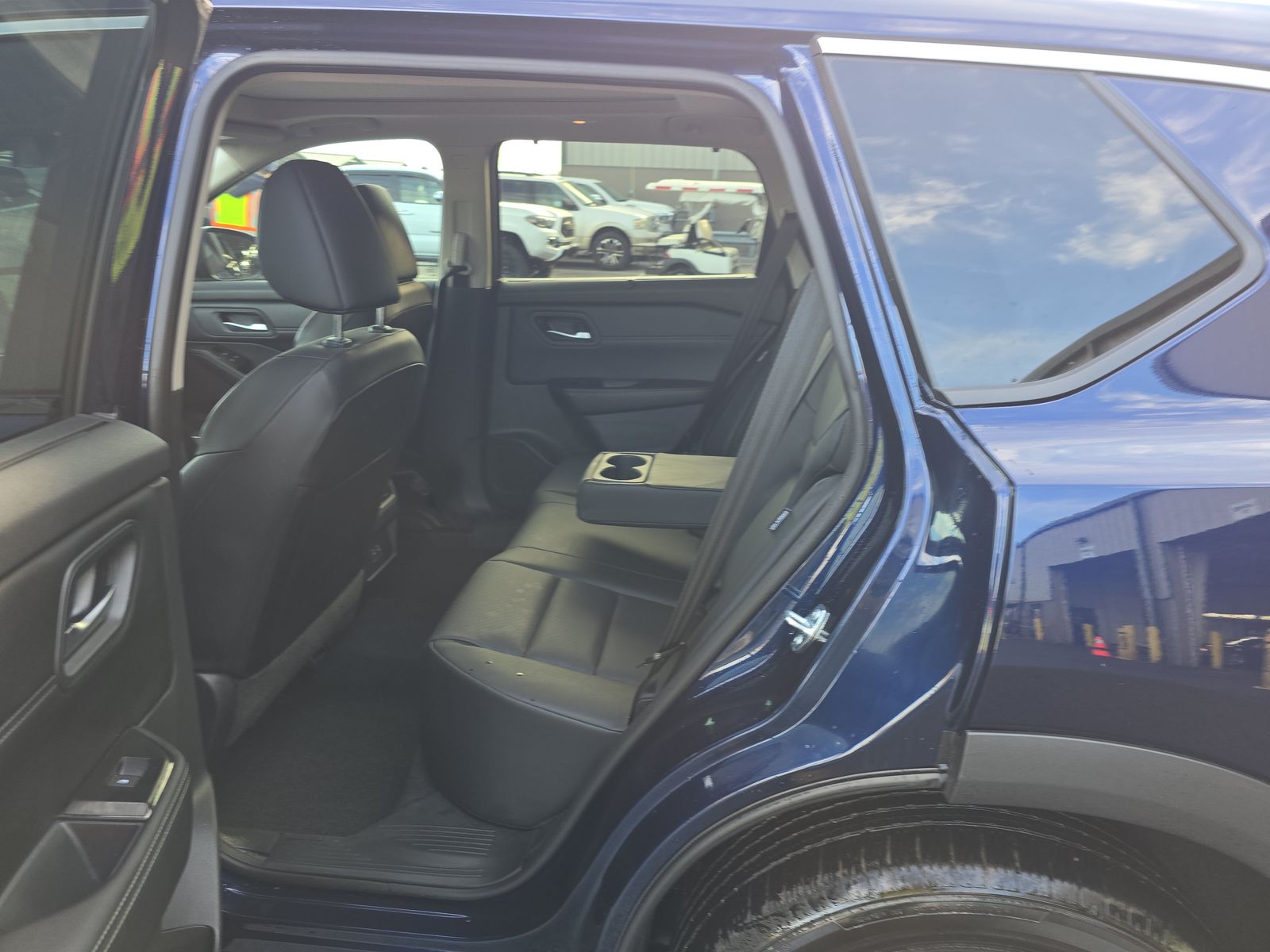 2024 Nissan Rogue SV FWD