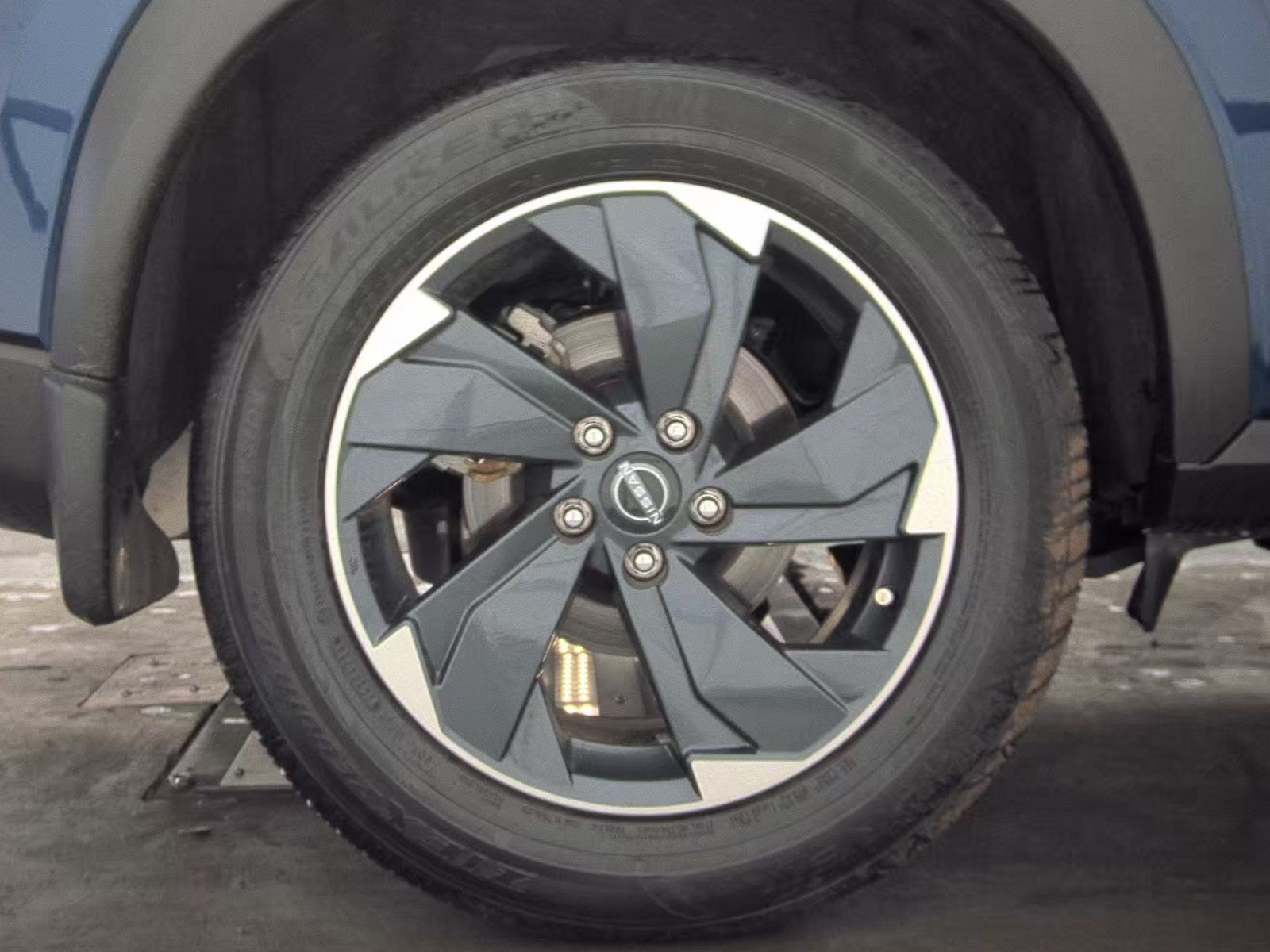 2024 Nissan Rogue SV FWD