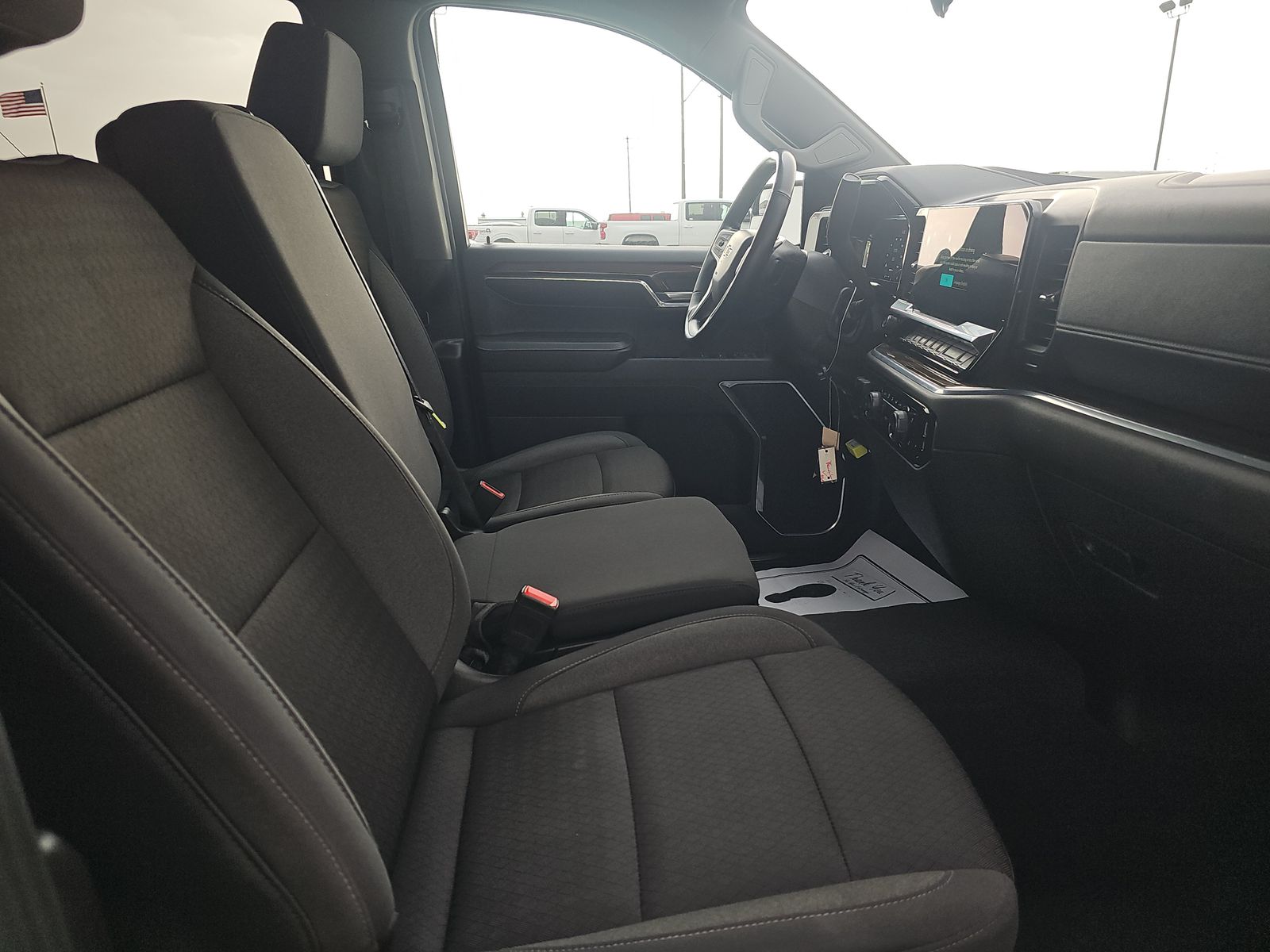 2024 Chevrolet Silverado 1500 LT AWD