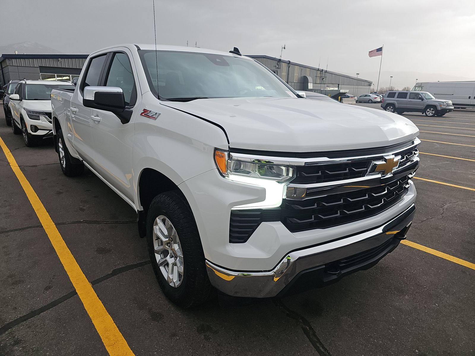 2024 Chevrolet Silverado 1500 LT AWD