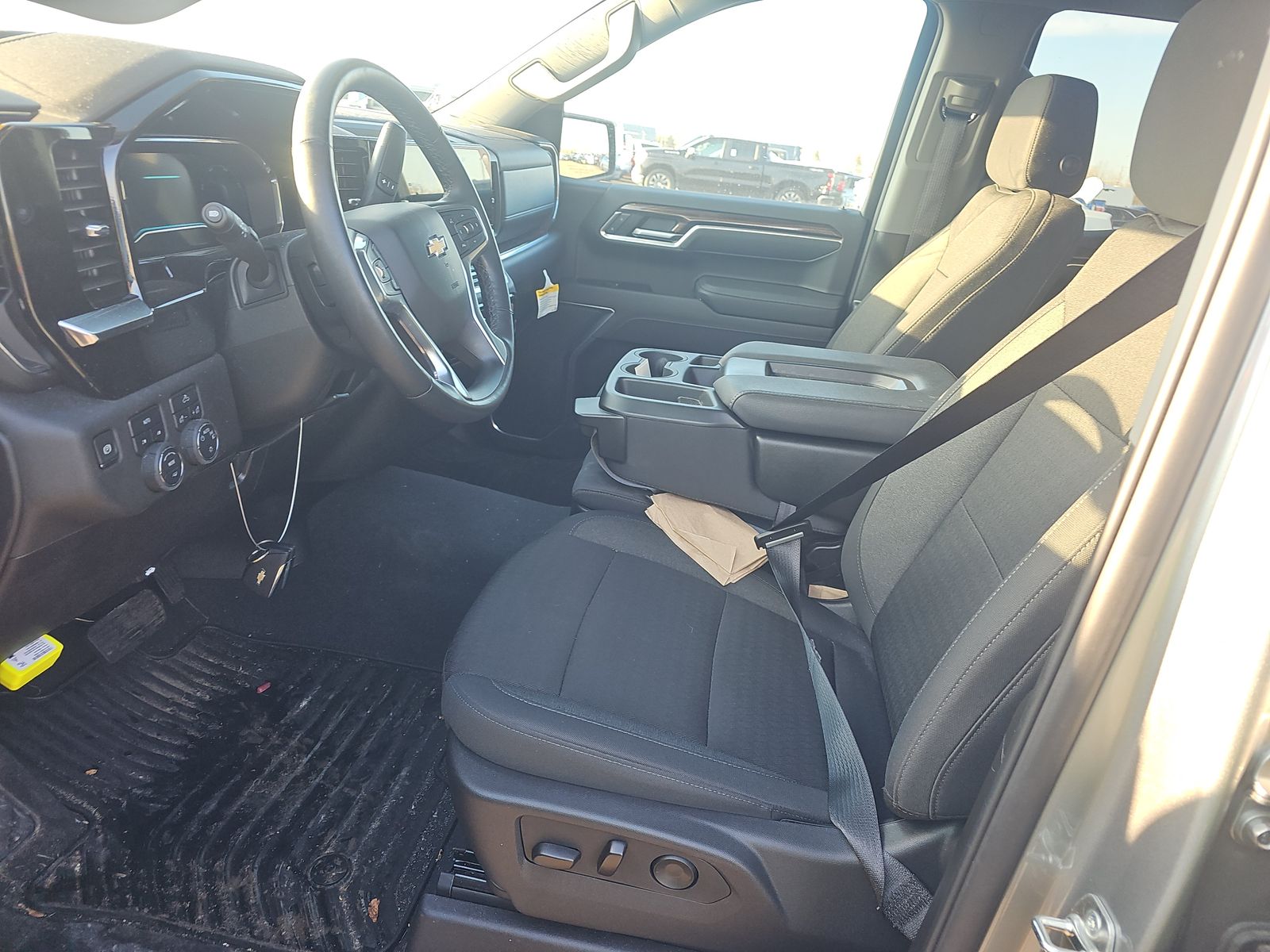 2025 Chevrolet Silverado 1500 LT AWD