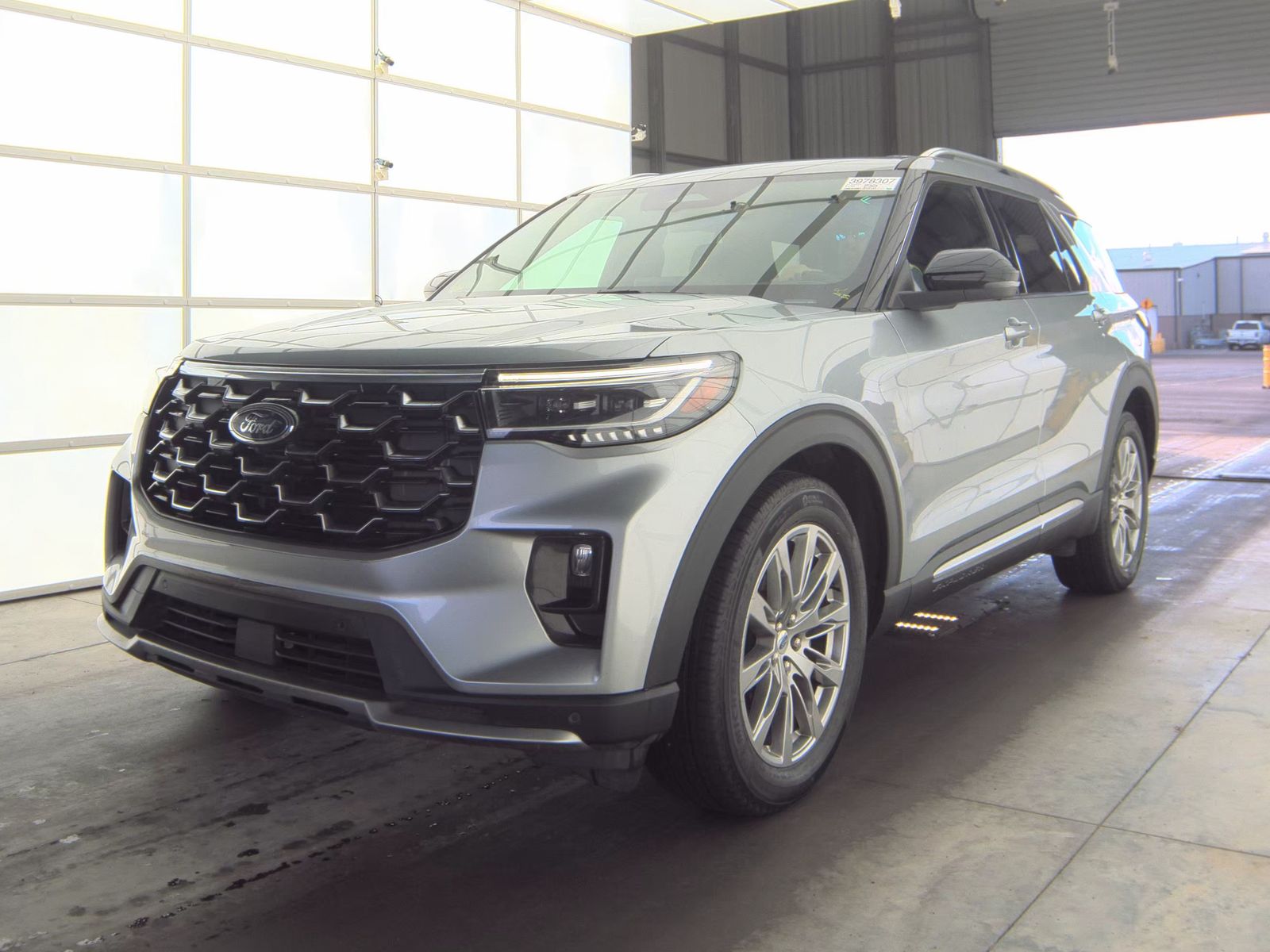 2025 Ford Explorer Platinum RWD