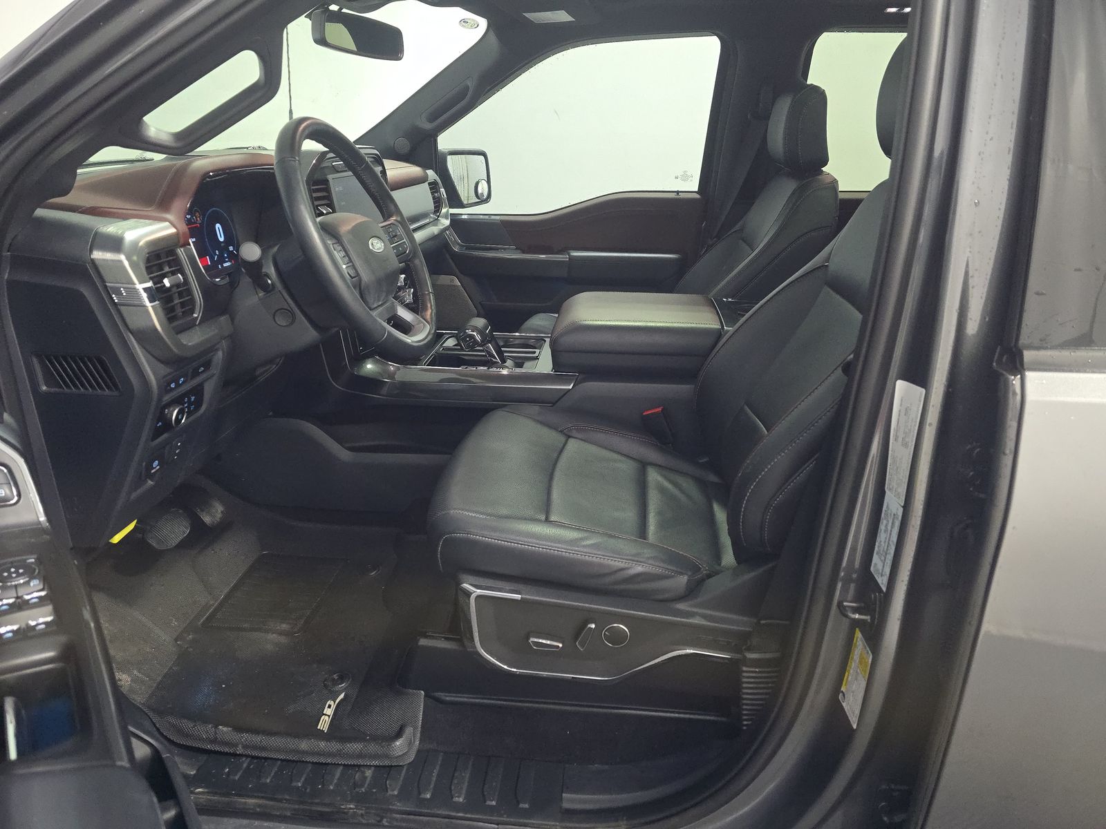 2023 Ford F-150 Lariat AWD