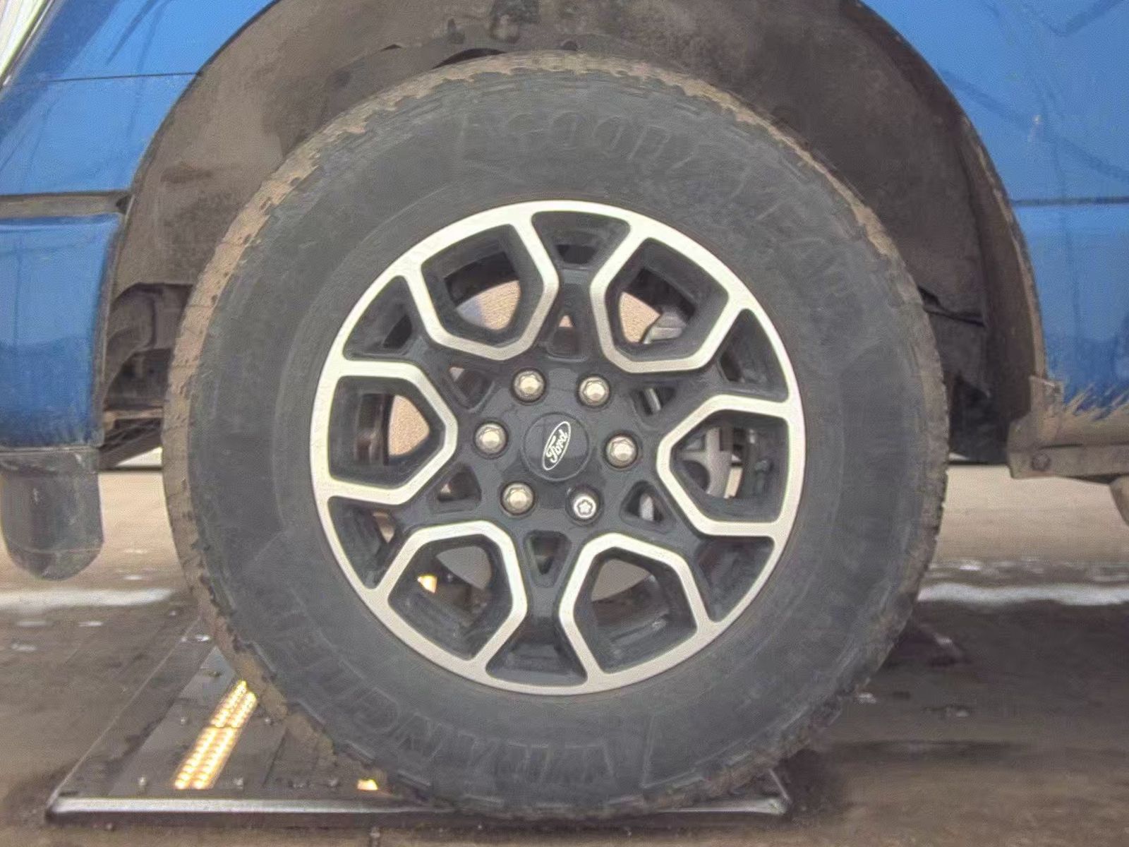 2023 Ford F-150 XLT AWD