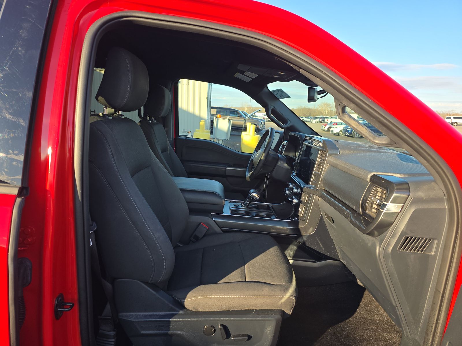 2023 Ford F-150 XLT AWD