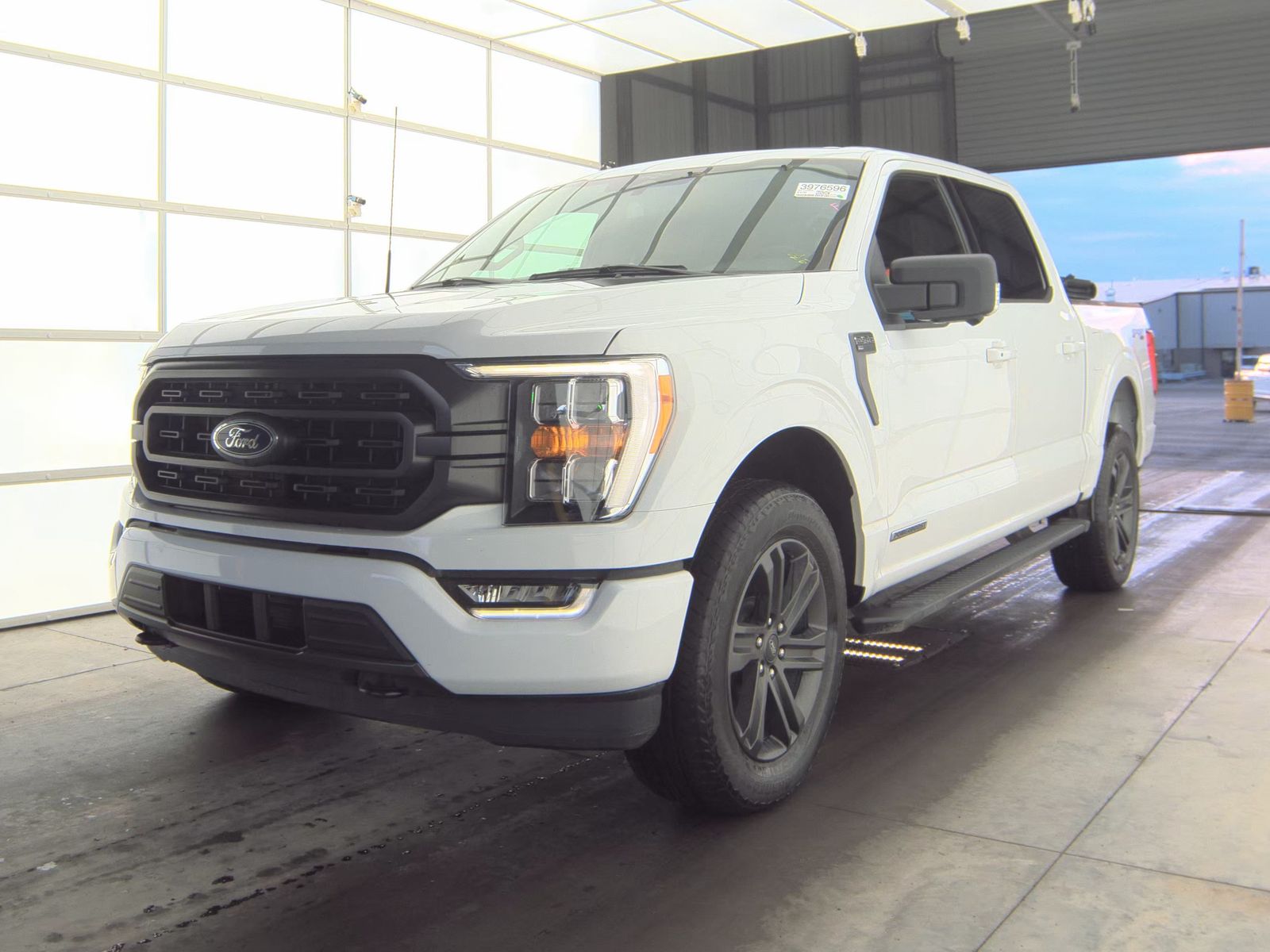2023 Ford F-150 Hybrid XLT AWD