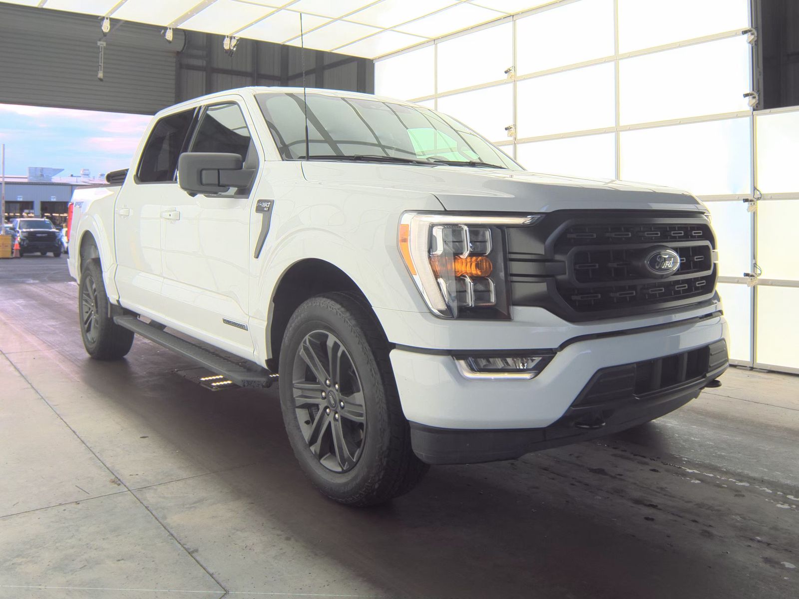 2023 Ford F-150 Hybrid XLT AWD