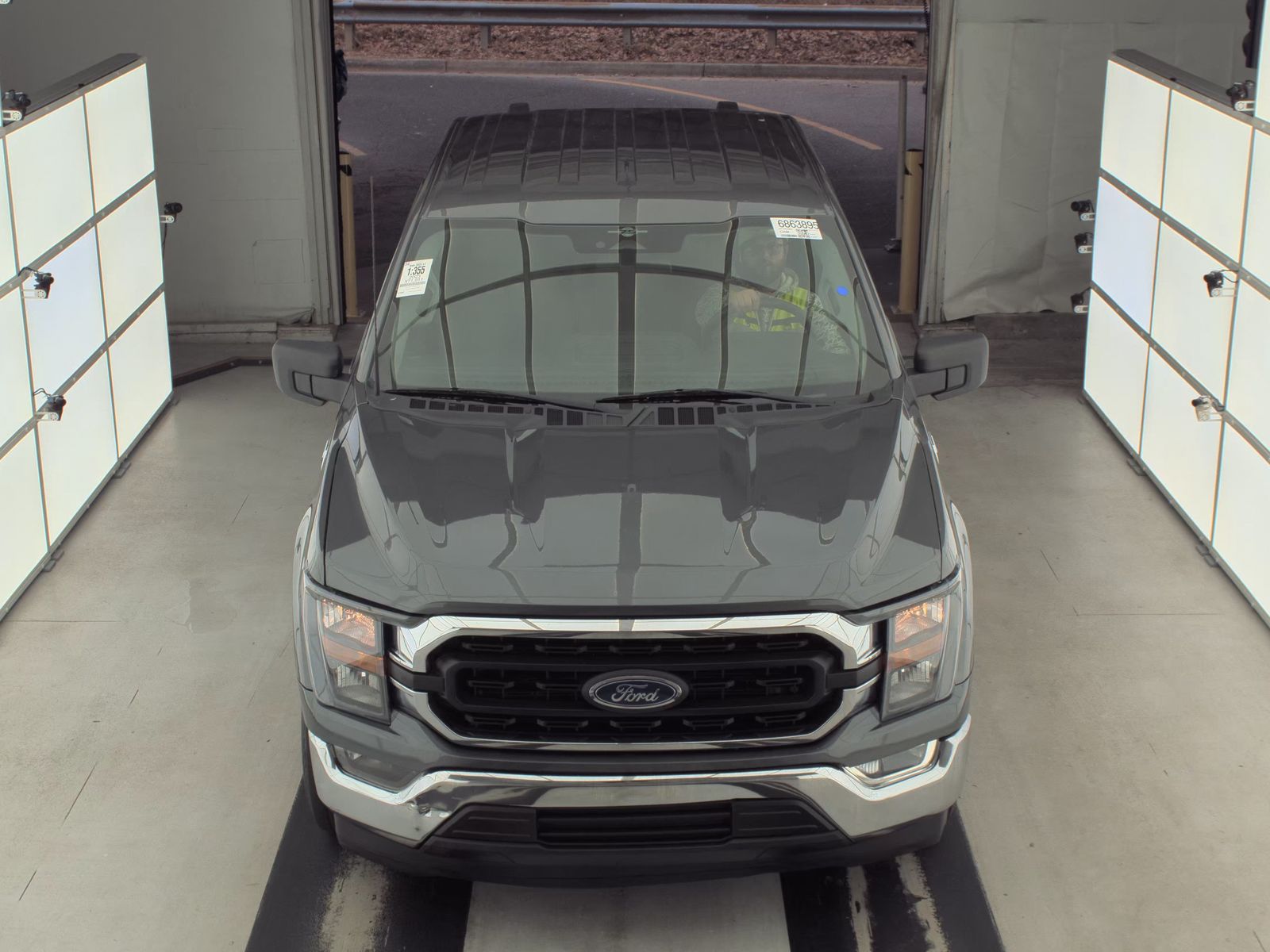 2023 Ford F-150 XLT RWD