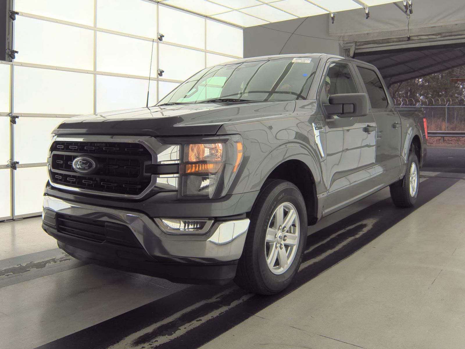 2023 Ford F-150 XLT RWD