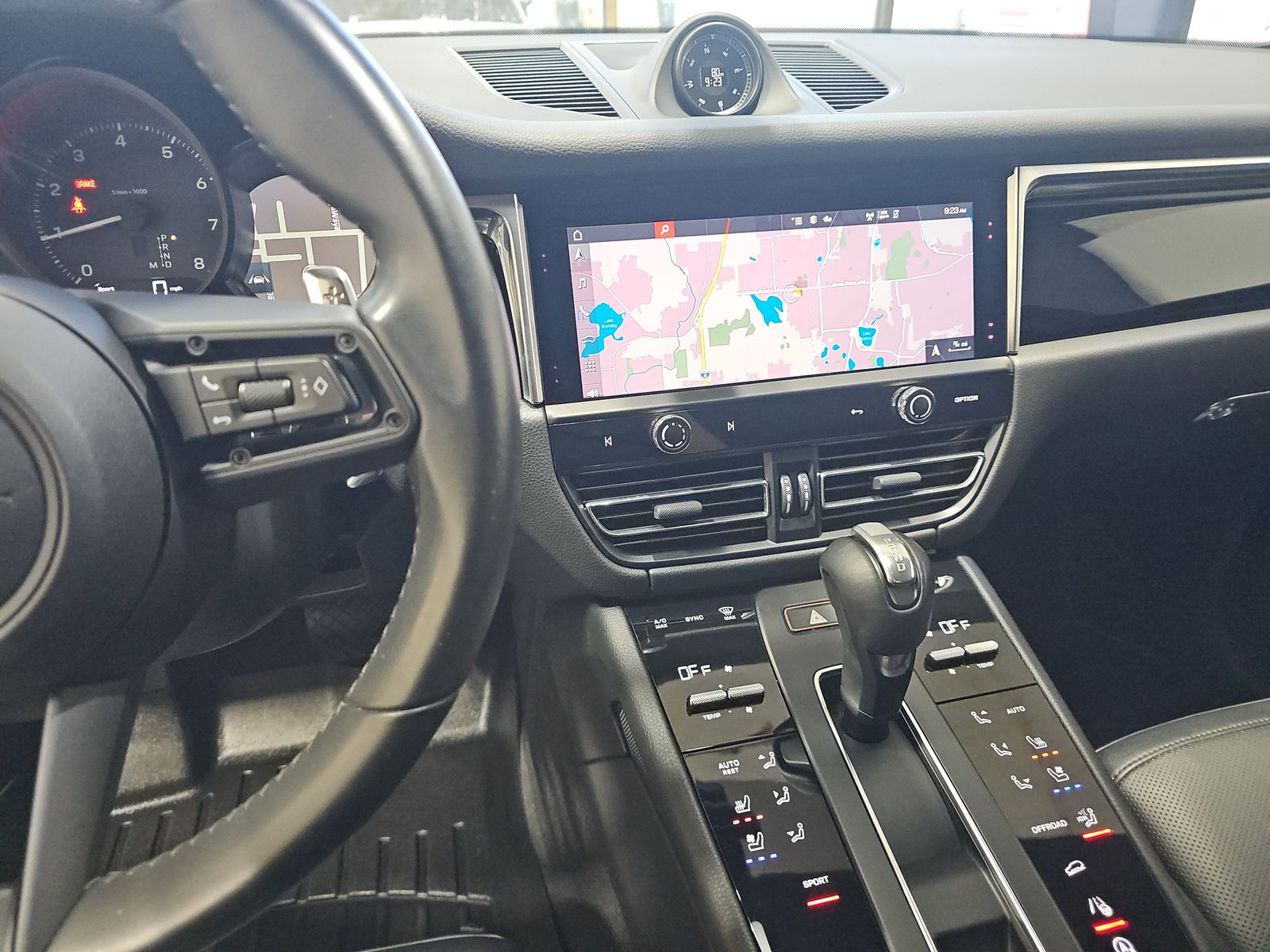 2023 Porsche Macan Base AWD