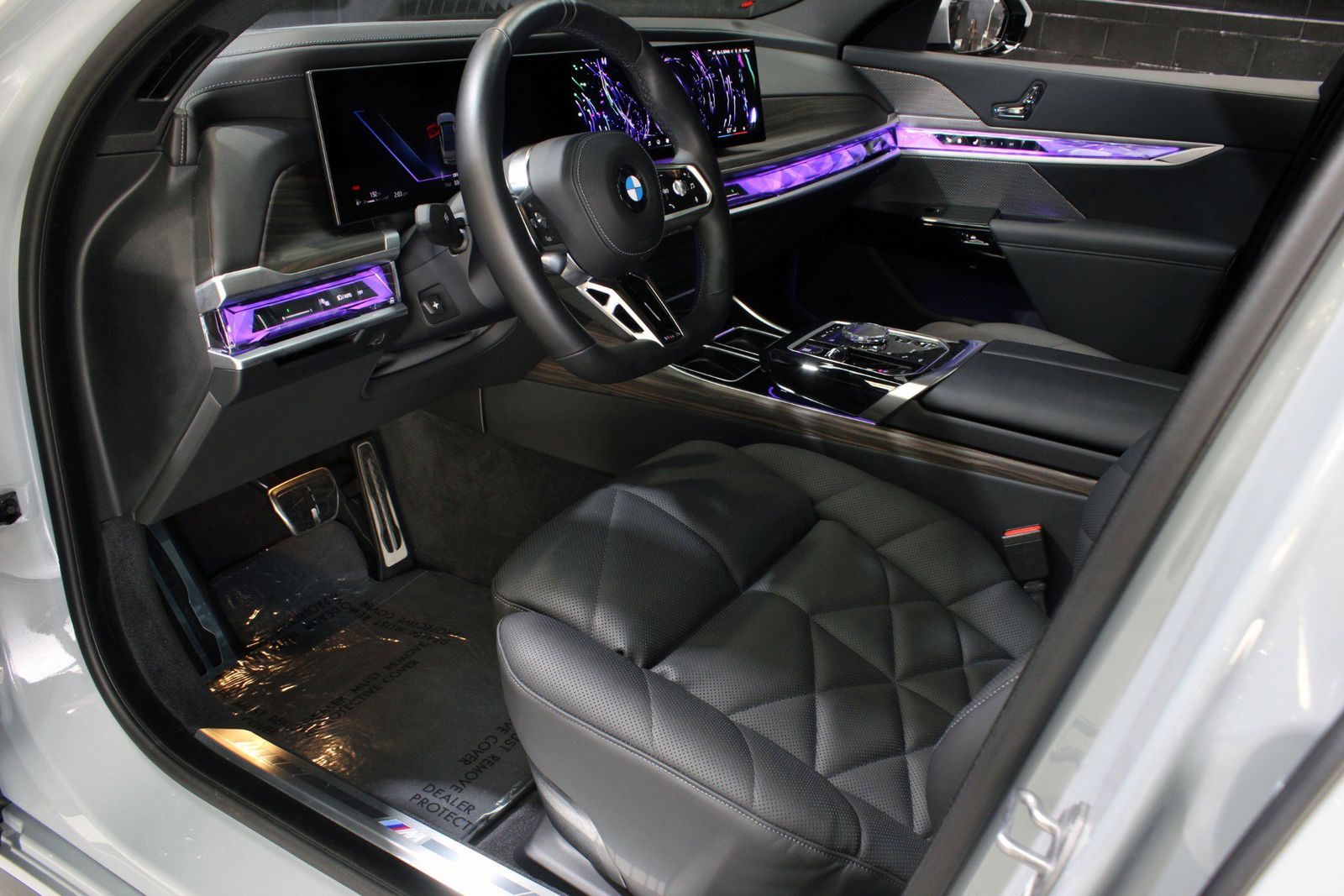 2024 BMW 7 Series 740i RWD