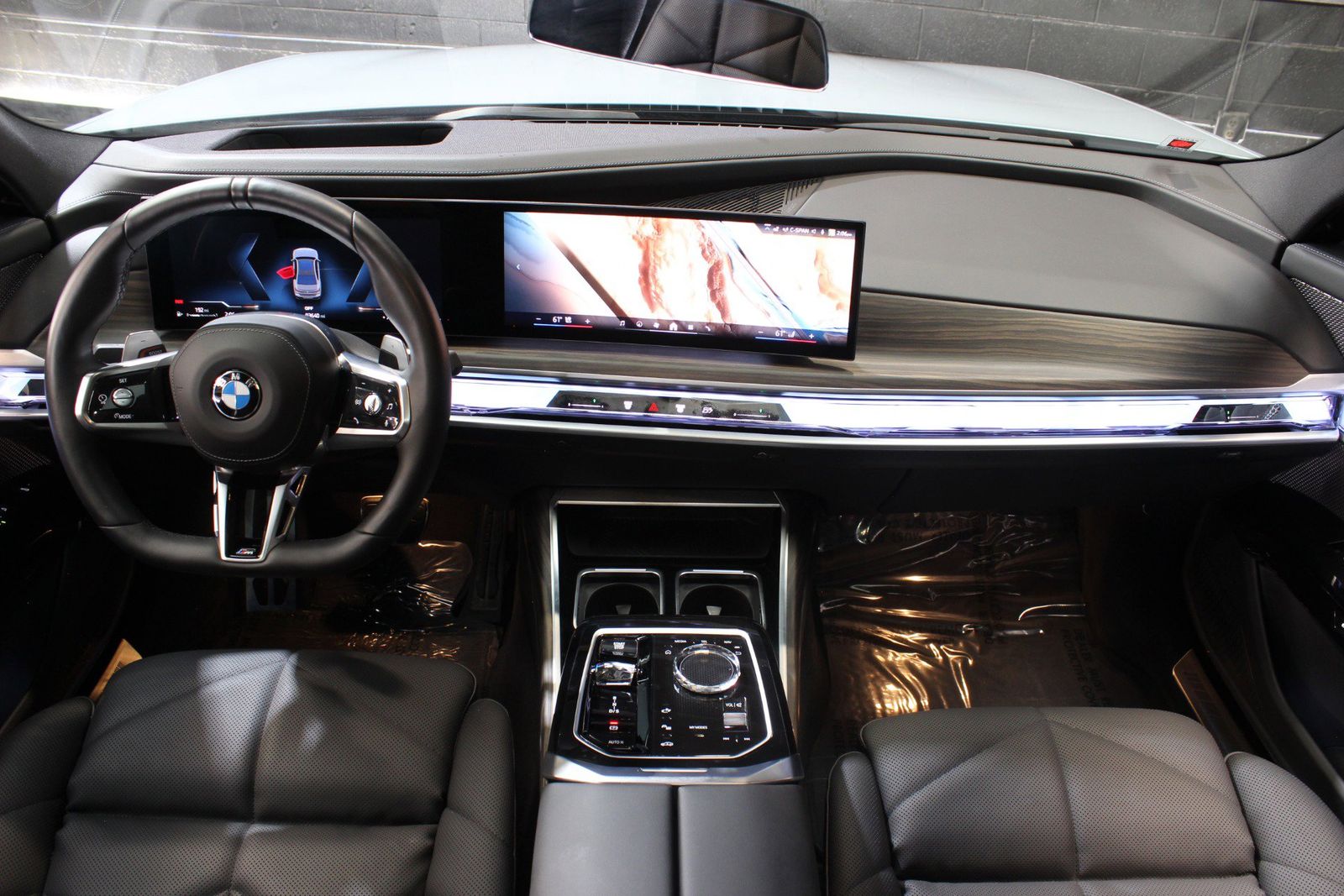 2024 BMW 7 Series 740i RWD