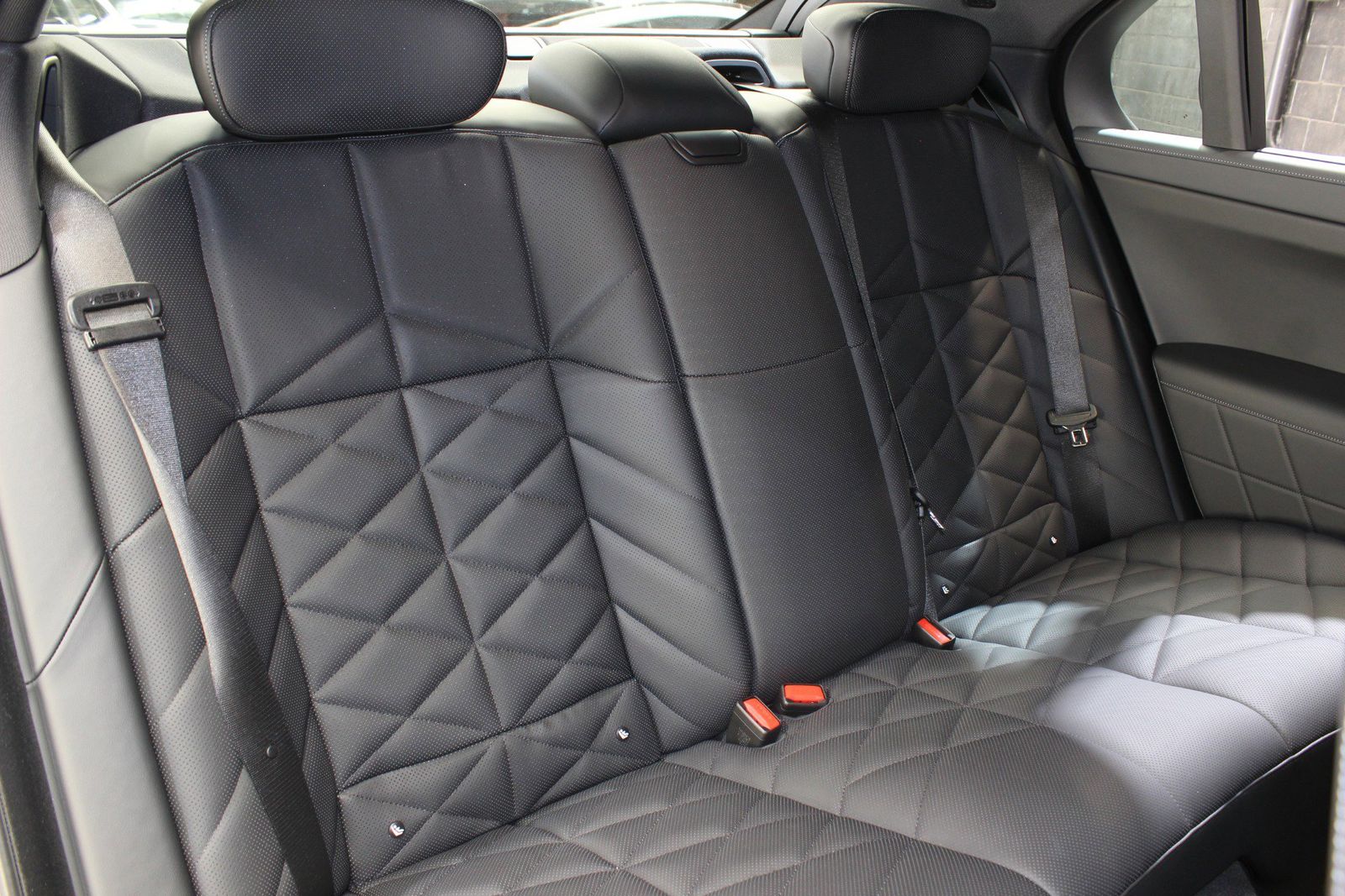 2024 BMW 7 Series 740i RWD