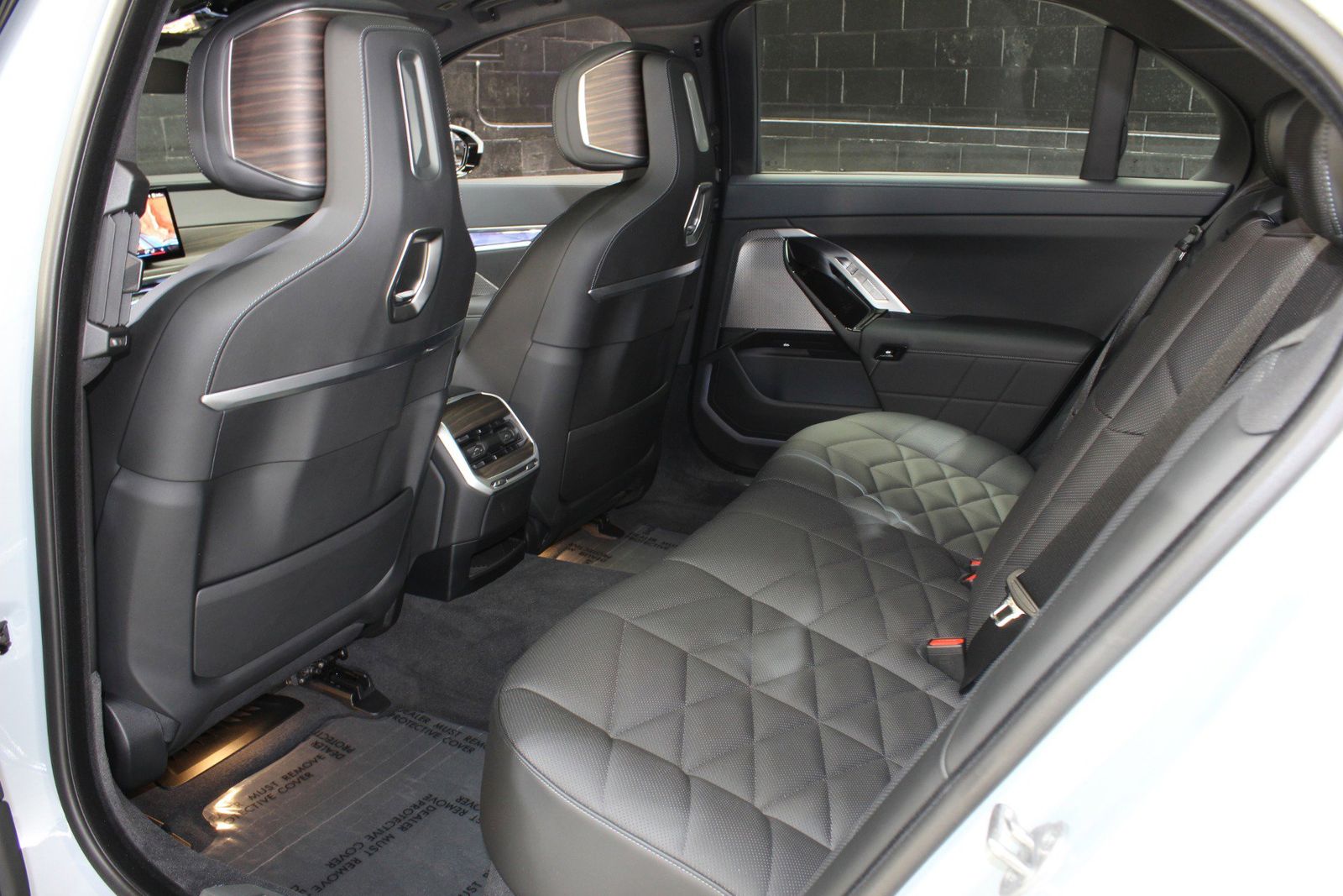 2024 BMW 7 Series 740i RWD