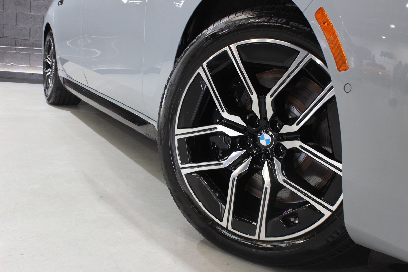 2024 BMW 7 Series 740i RWD