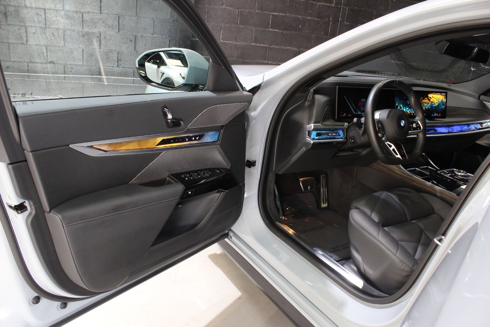 2024 BMW 7 Series 740i RWD