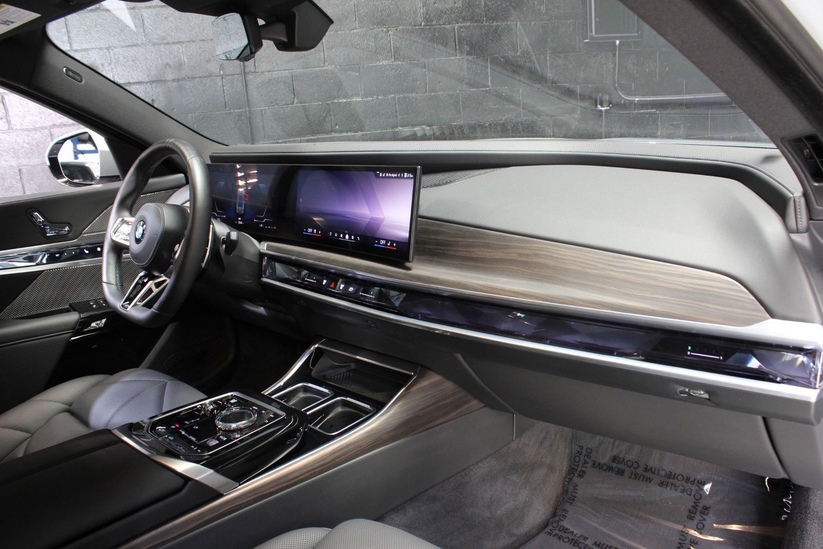 2024 BMW 7 Series 740i RWD