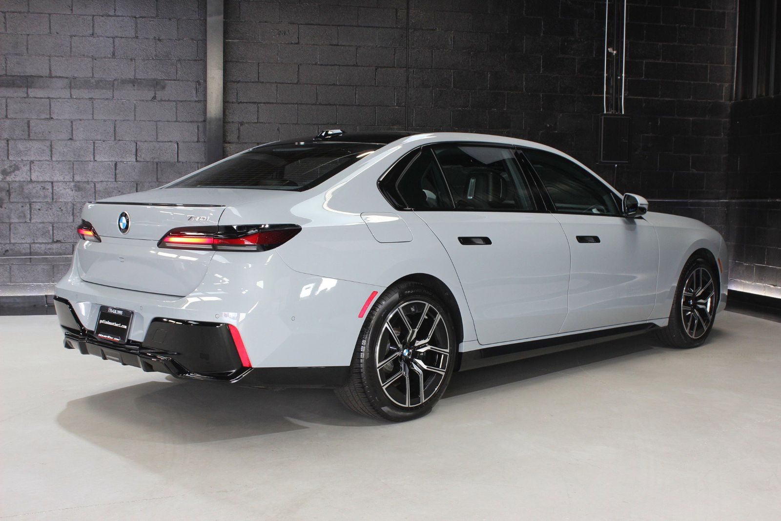 2024 BMW 7 Series 740i RWD