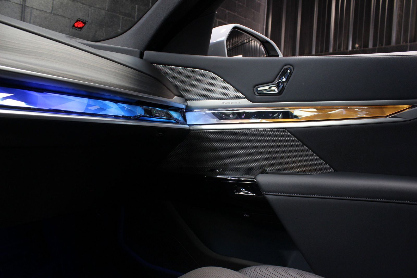 2024 BMW 7 Series 740i RWD