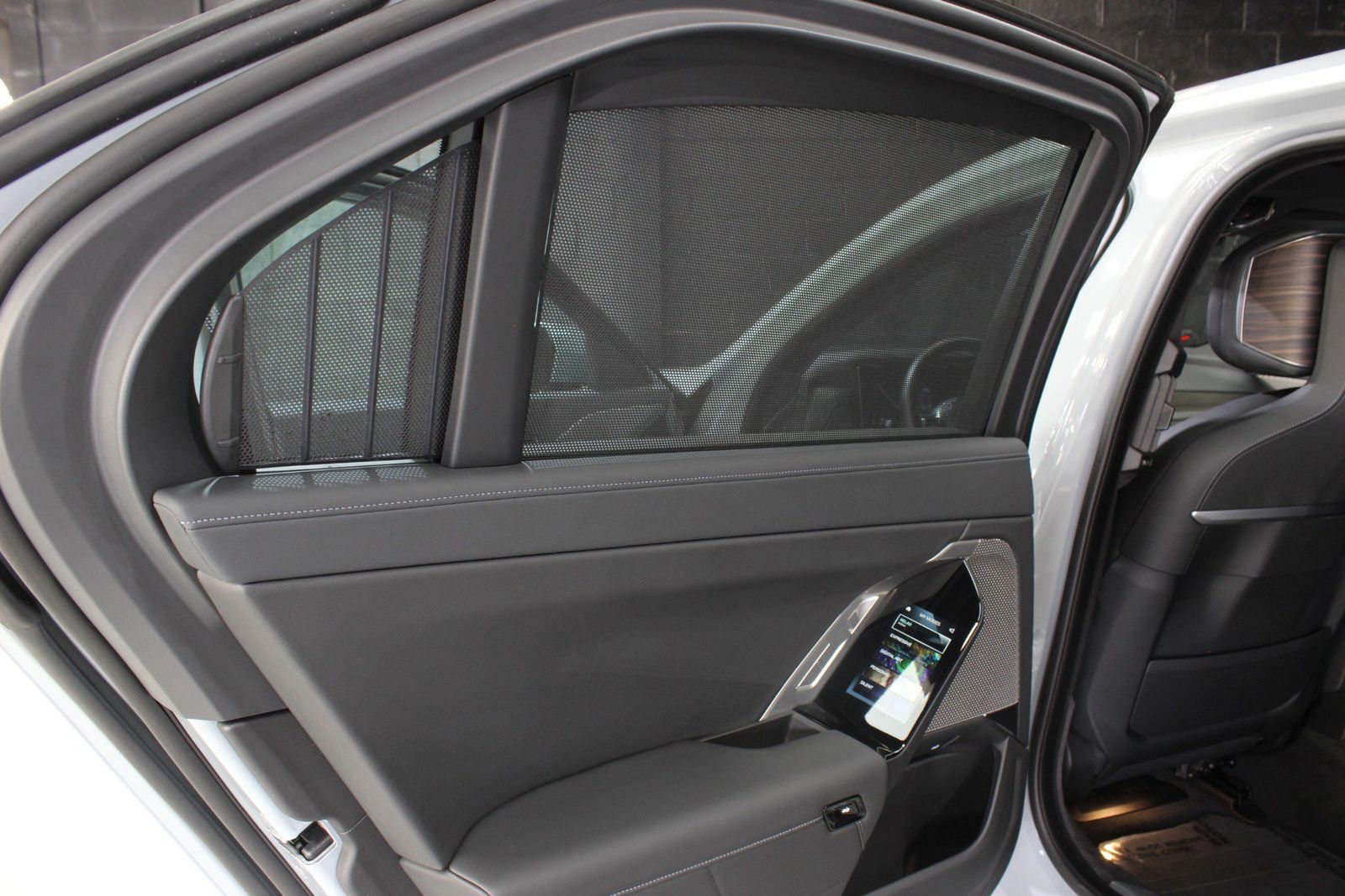 2024 BMW 7 Series 740i RWD