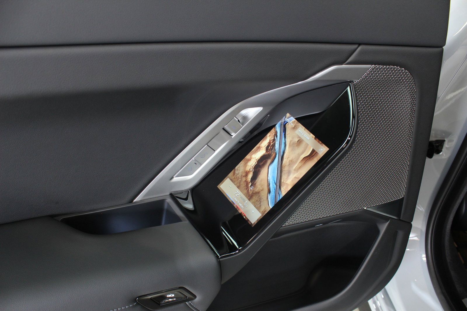 2024 BMW 7 Series 740i RWD