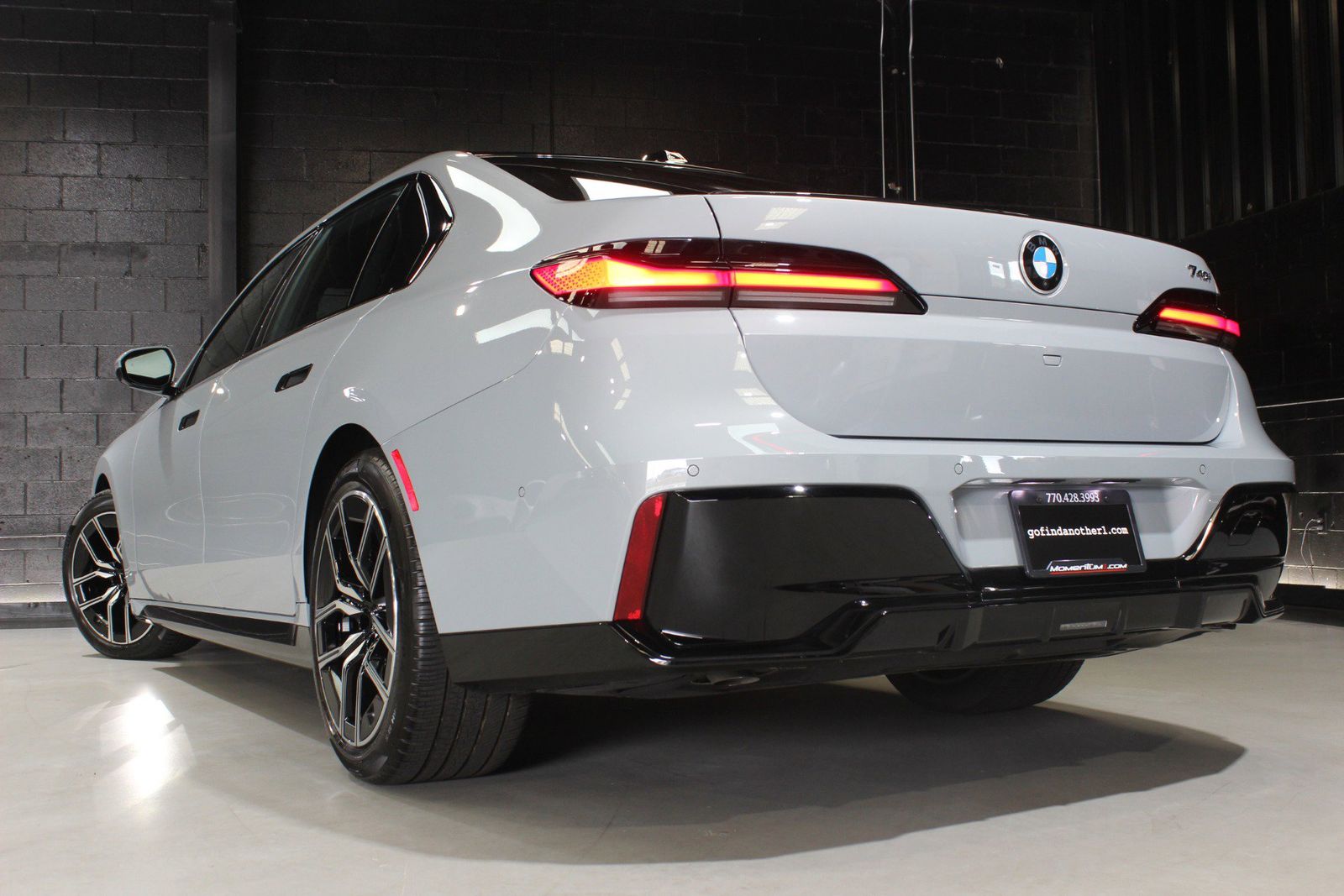 2024 BMW 7 Series 740i RWD