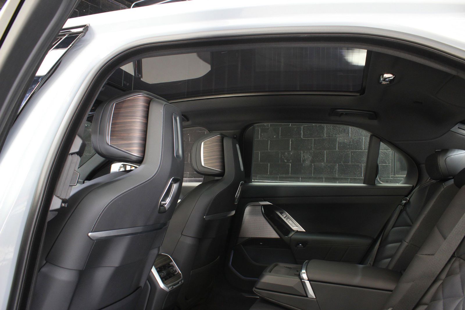 2024 BMW 7 Series 740i RWD