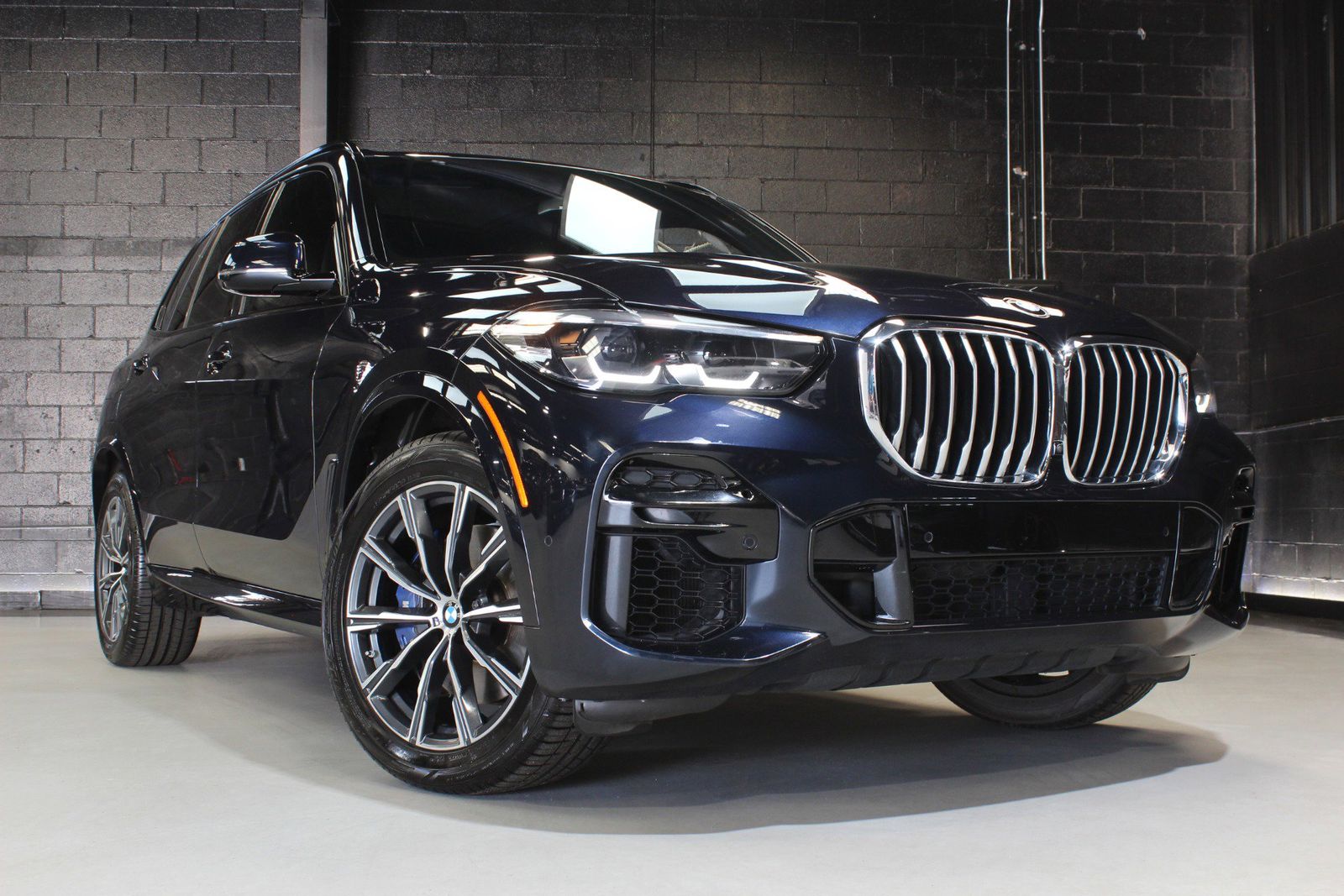 2023 BMW X5 xDrive40i AWD