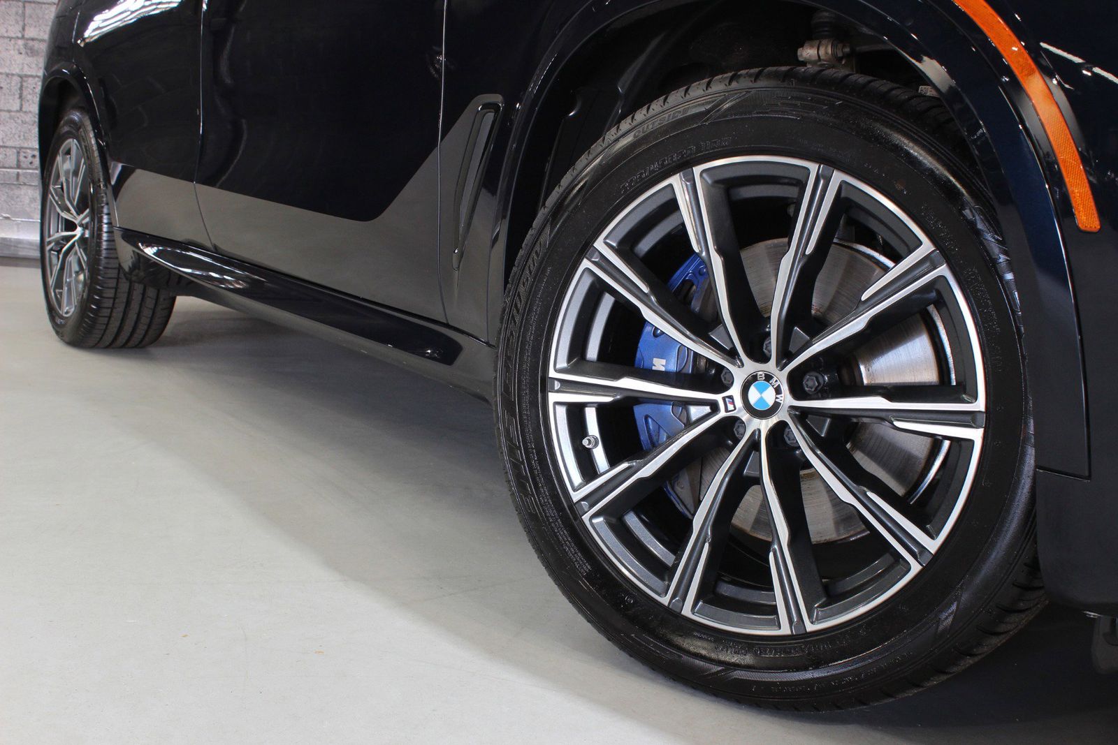 2023 BMW X5 xDrive40i AWD