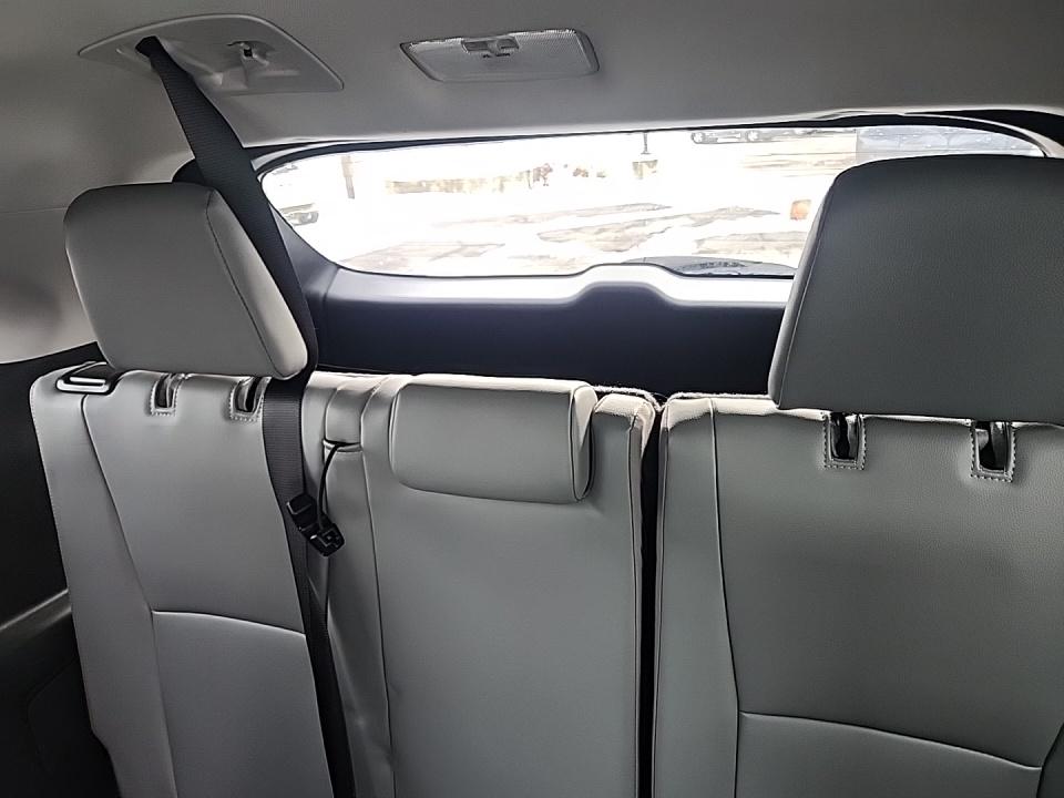 2023 Toyota Highlander Hybrid Bronze Edition AWD