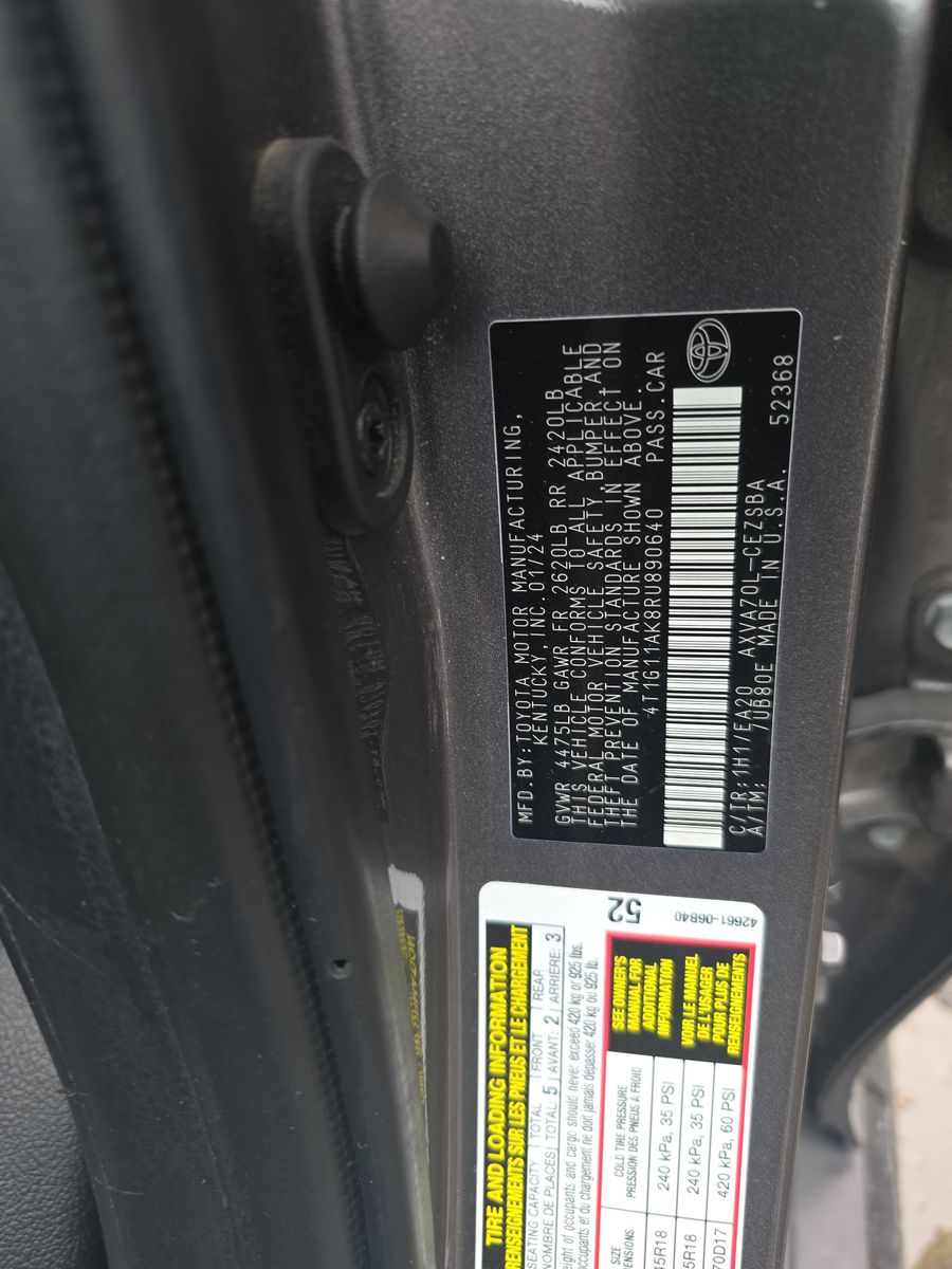 2024 Toyota Camry SE FWD