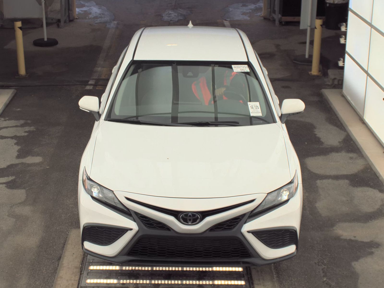 2024 Toyota Camry SE FWD