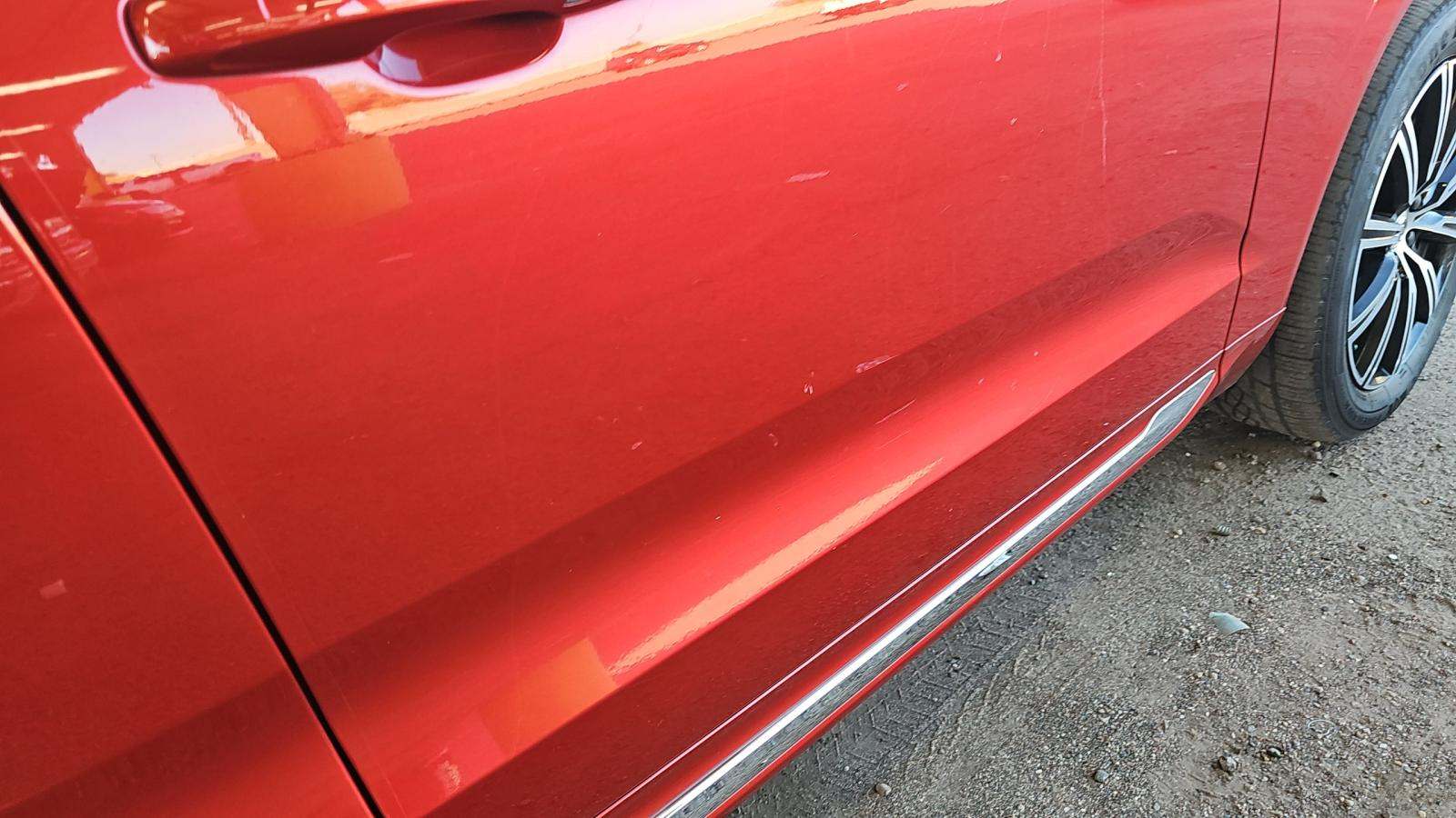 2019 Volvo XC60 Plug-In Hybrid T8 Inscription AWD