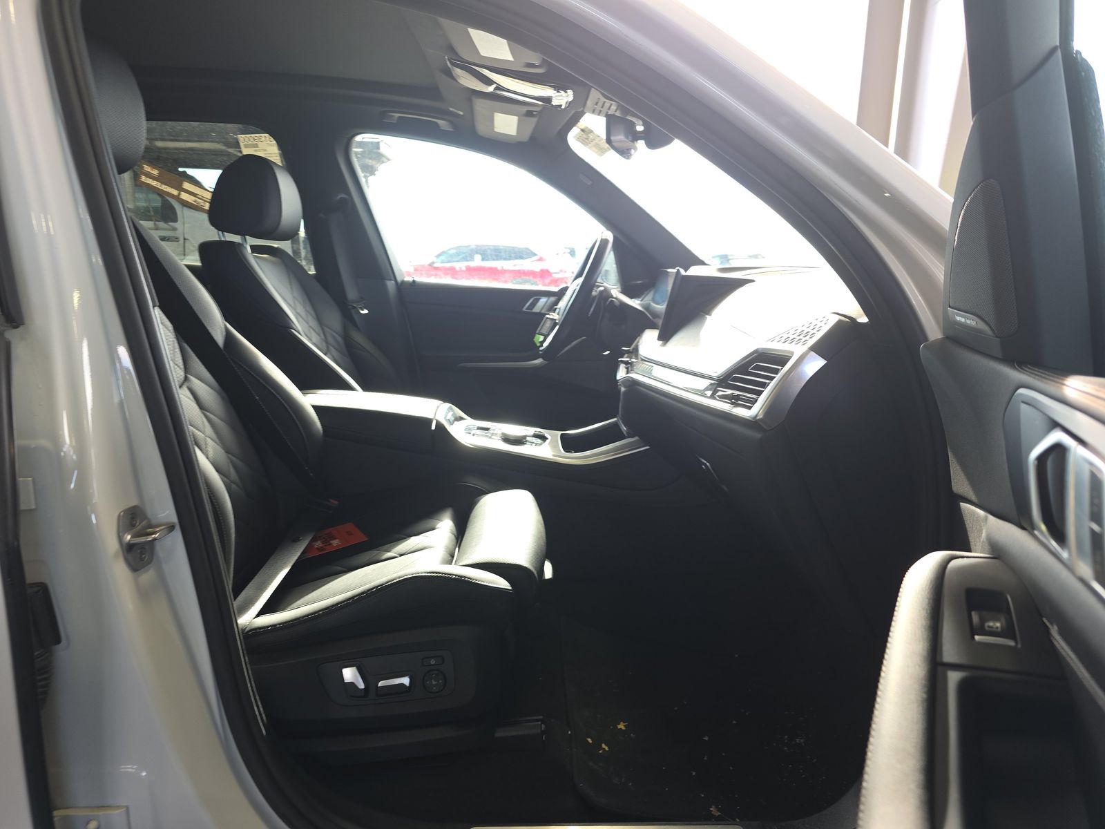 2025 BMW X5 xDrive50e AWD