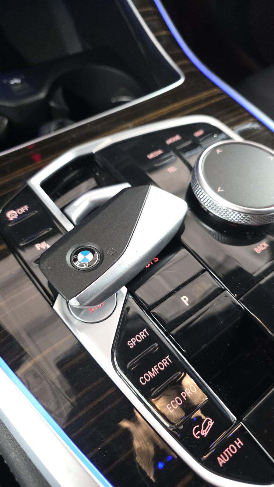 2025 BMW X5 xDrive40i AWD
