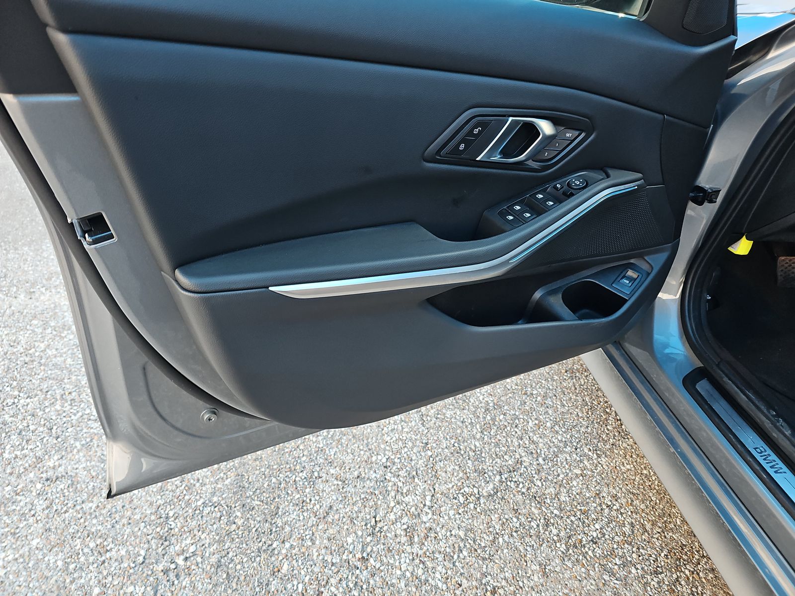 2025 BMW 3 Series 330i RWD