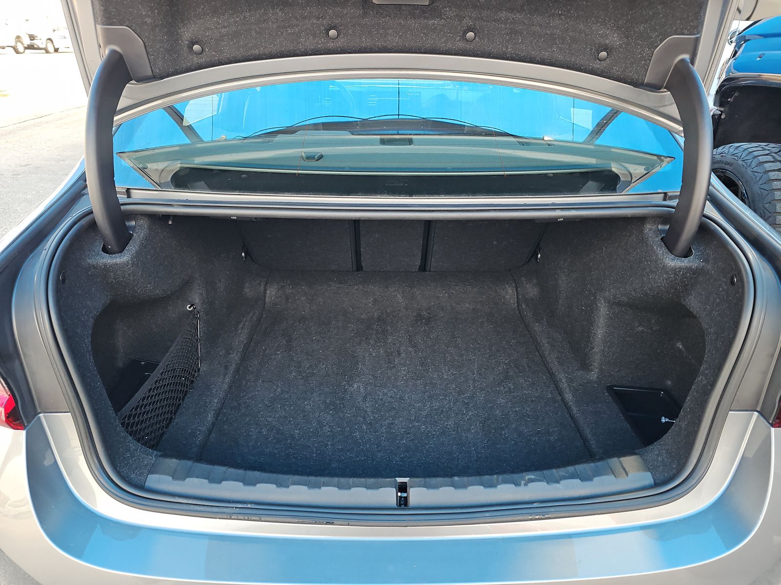 2025 BMW 3 Series 330i RWD