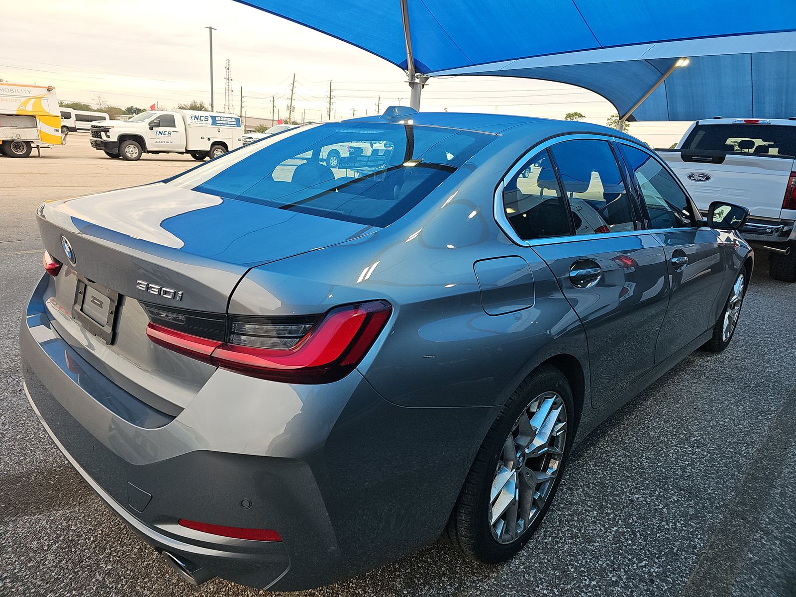 2025 BMW 3 Series 330i RWD