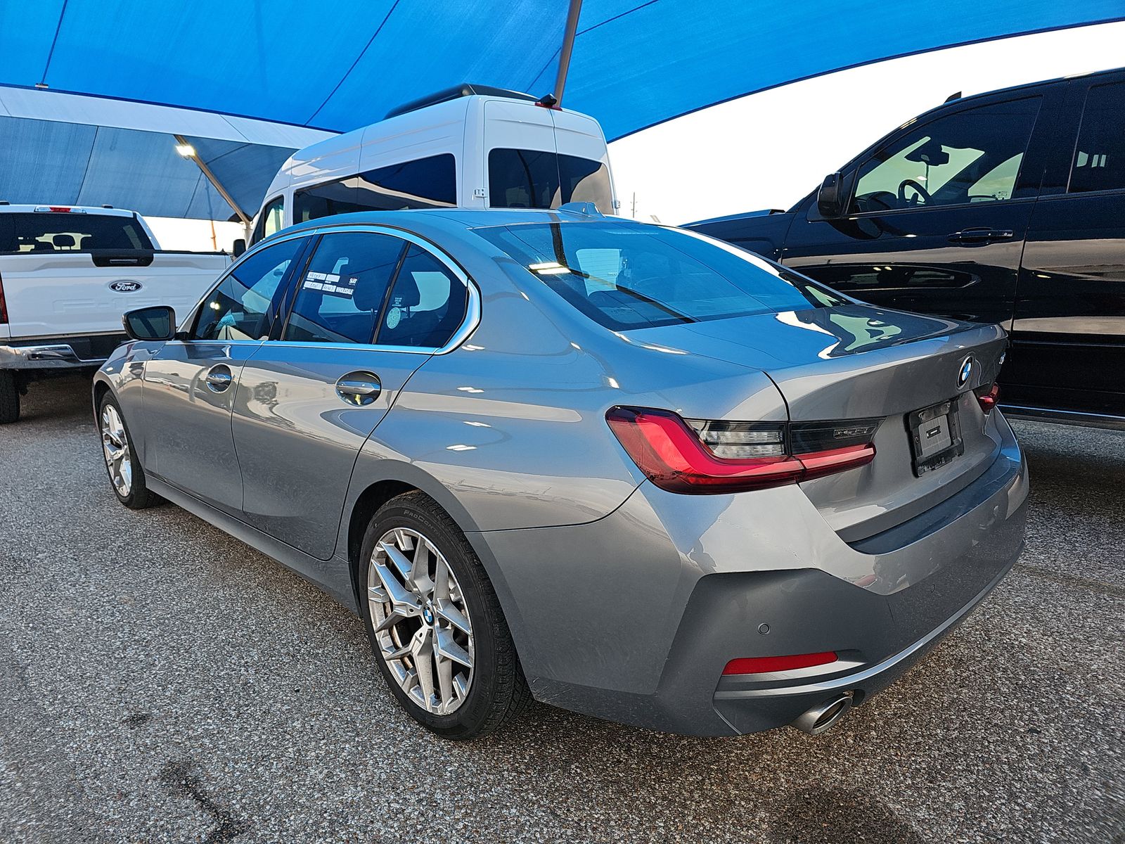 2025 BMW 3 Series 330i RWD