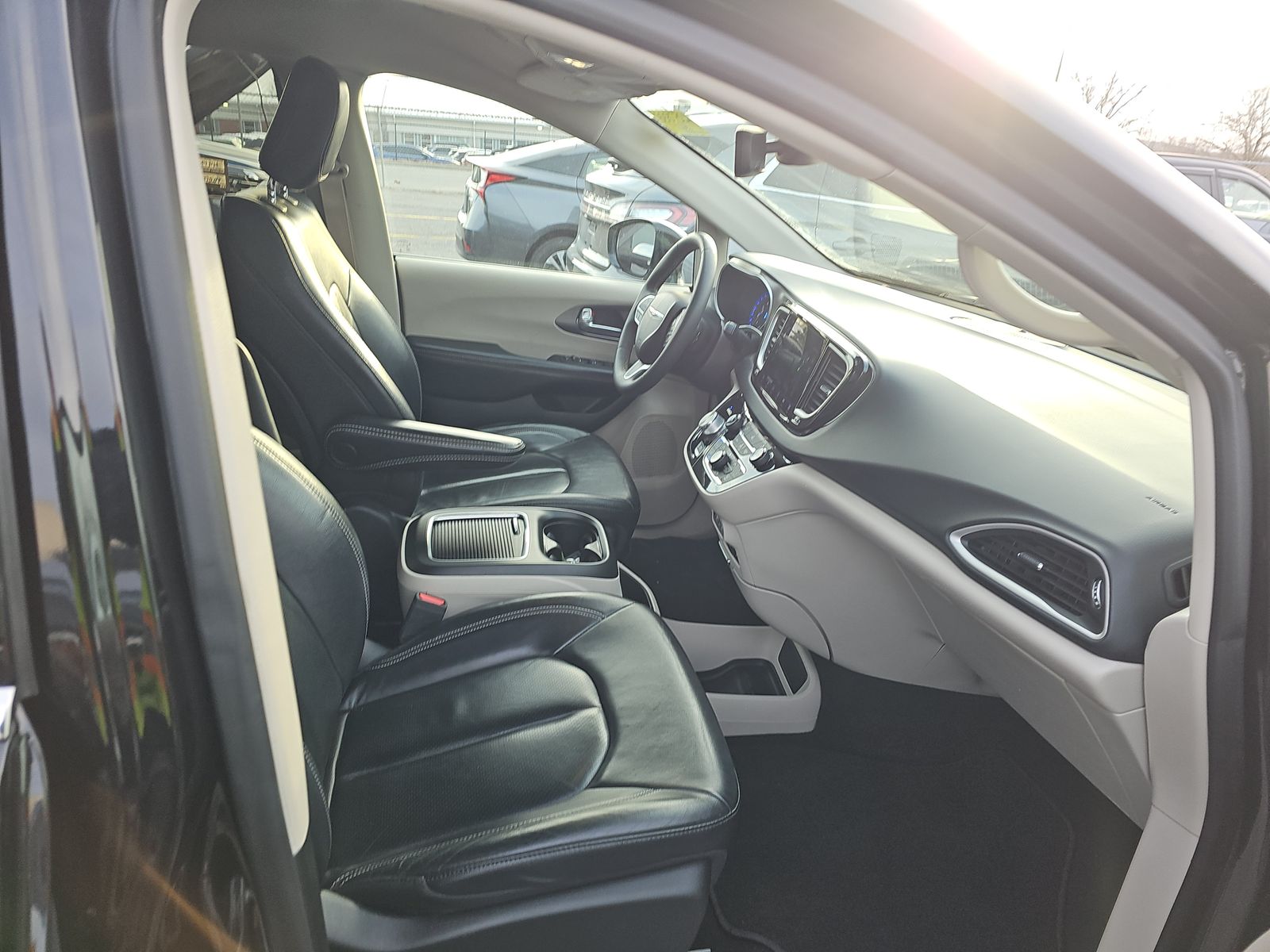 2022 Chrysler Pacifica Touring L FWD