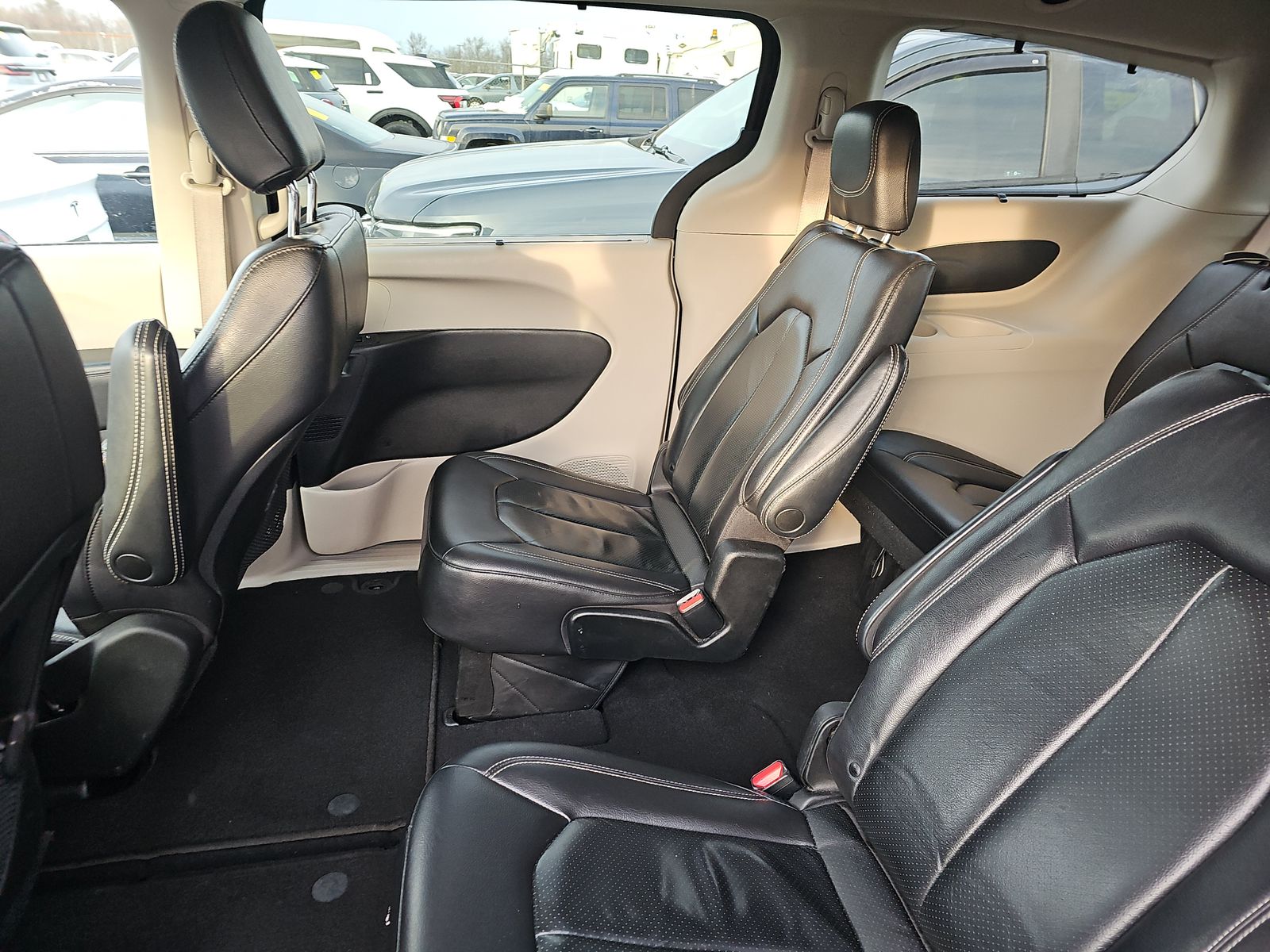 2022 Chrysler Pacifica Touring L FWD