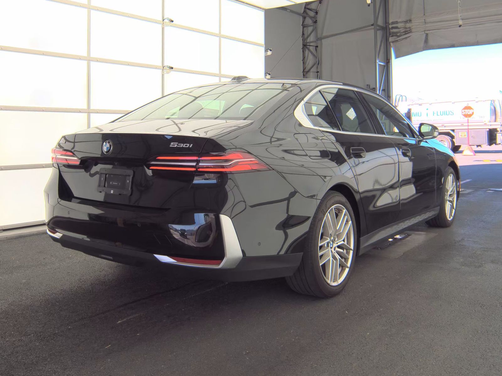 2025 BMW 5 Series 530i xDrive AWD