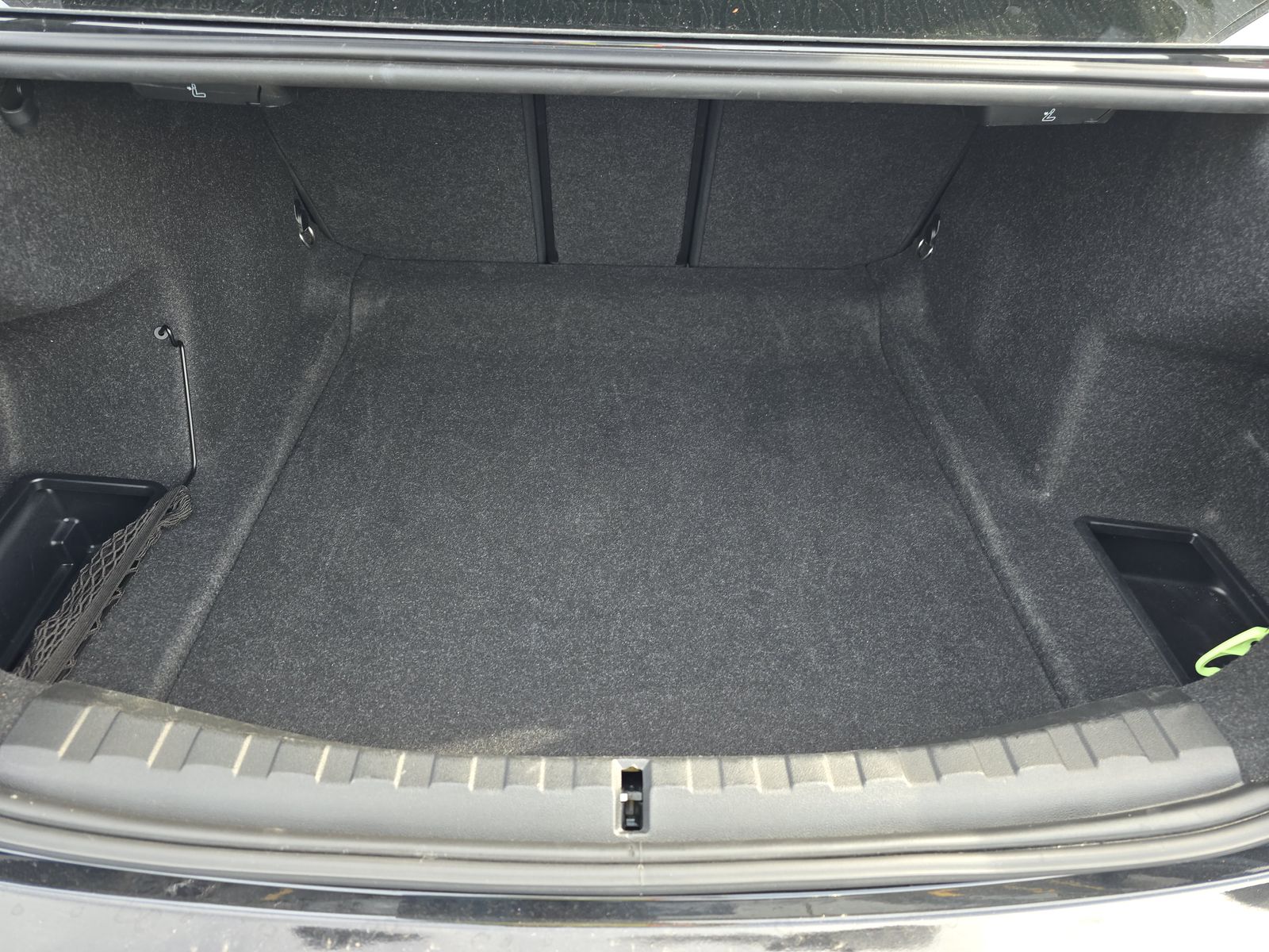 2025 BMW 3 Series 330i RWD