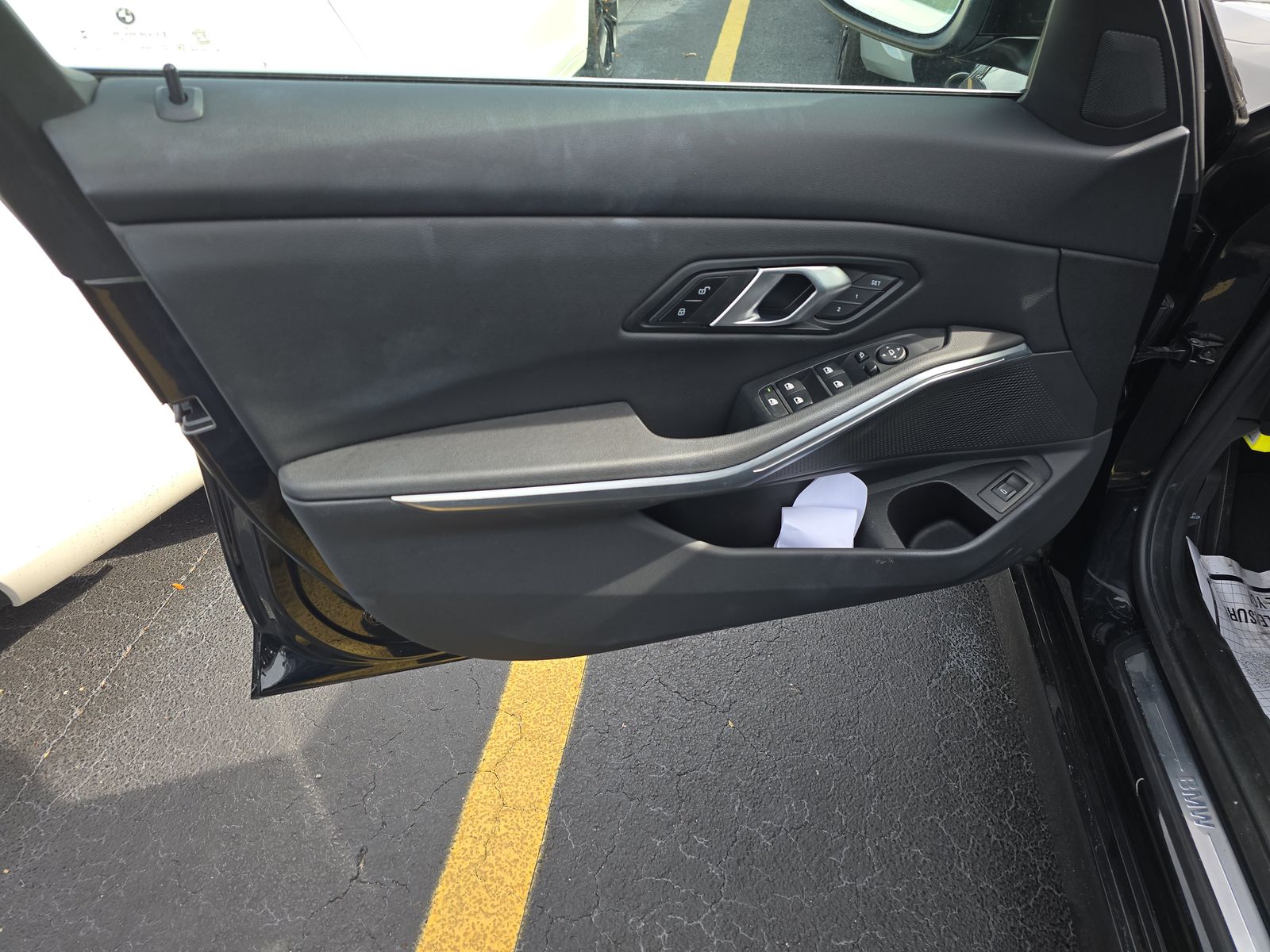 2025 BMW 3 Series 330i RWD