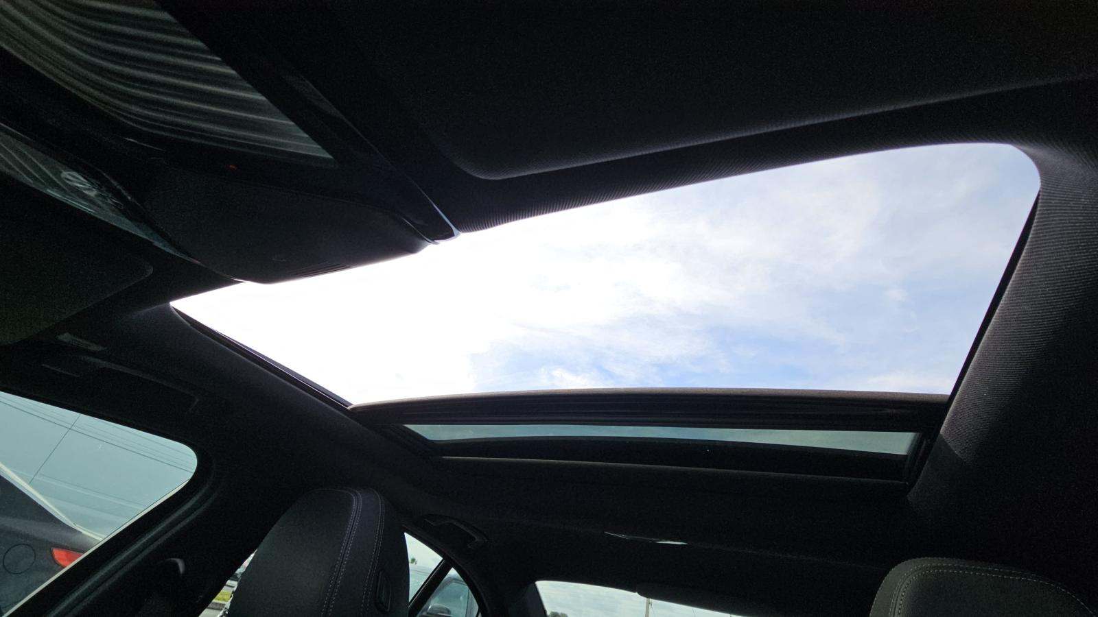 2025 BMW 3 Series 330i RWD