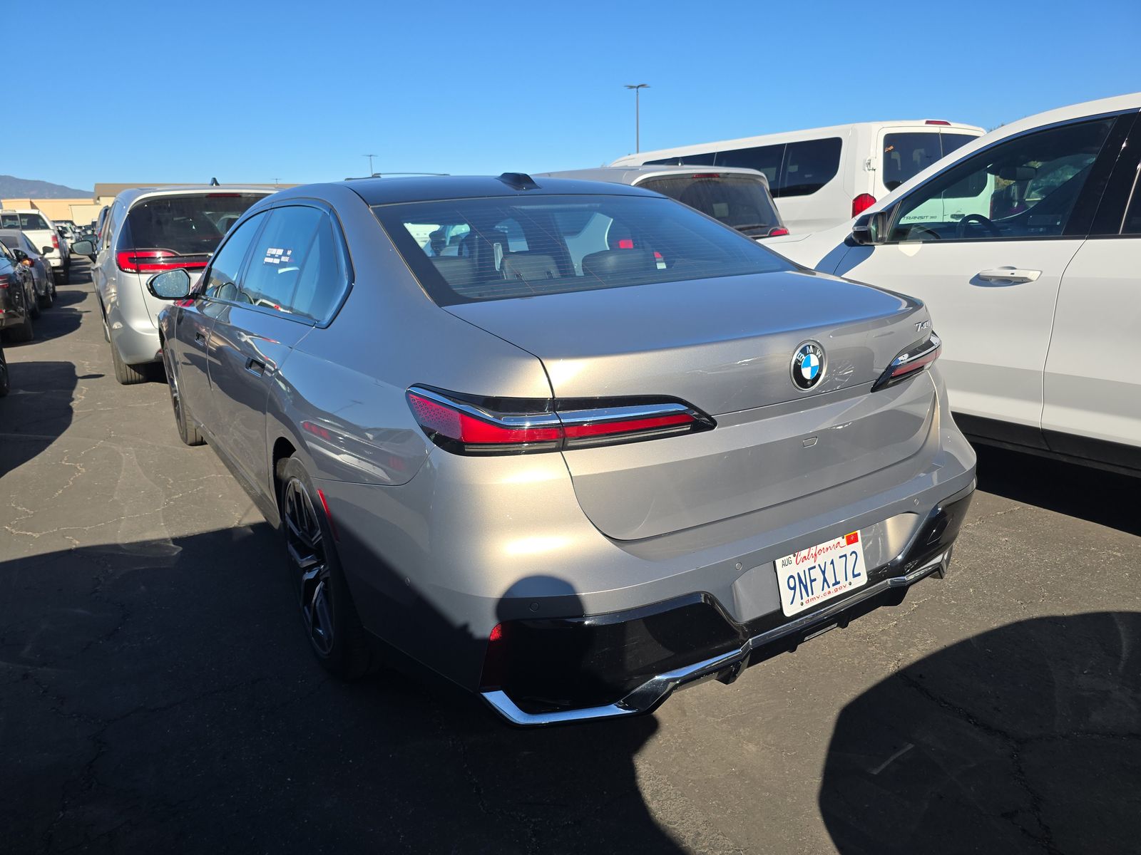 2025 BMW 7 Series 740i RWD